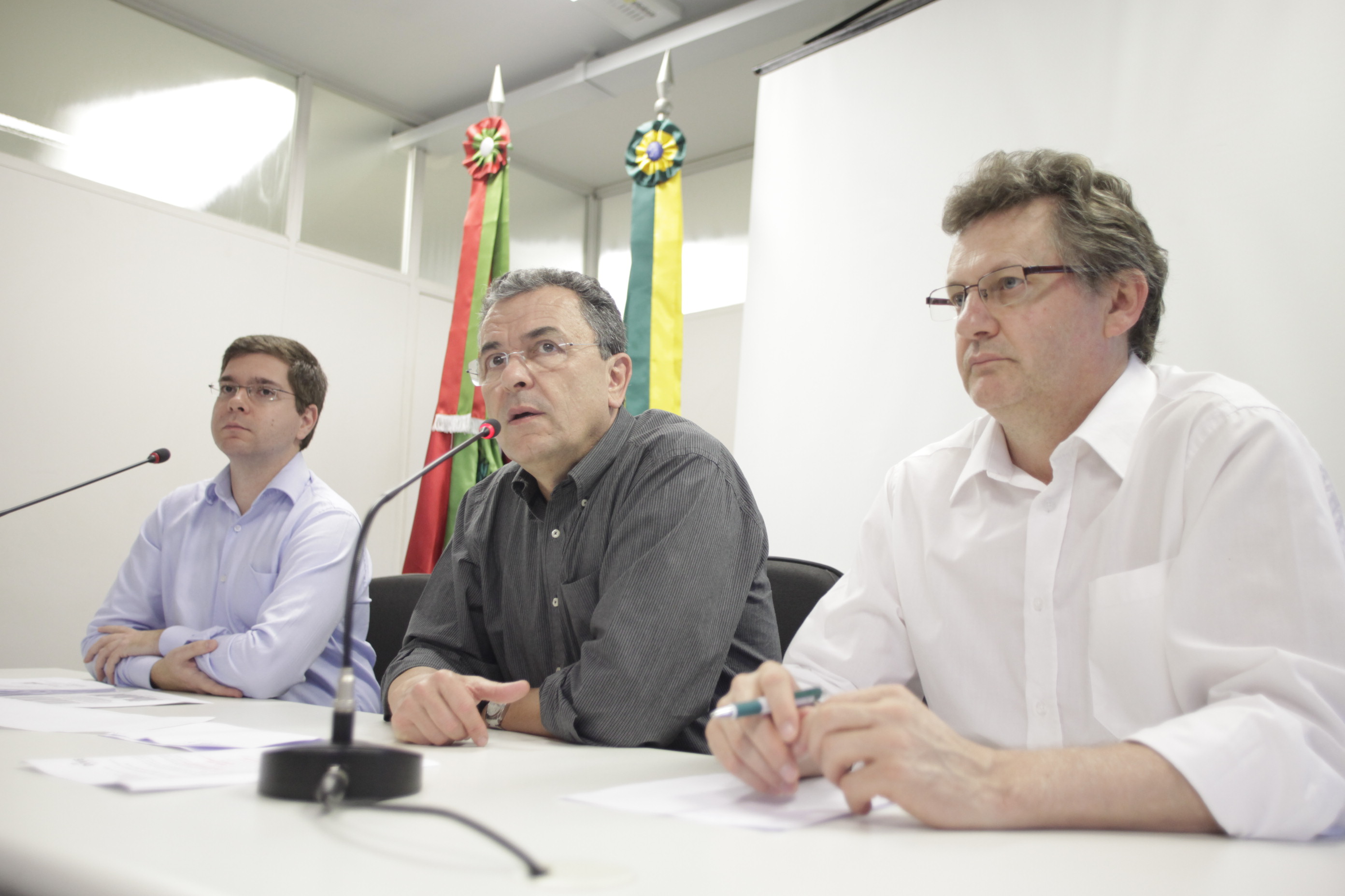 Coletiva Secretaria da Saúde - Vacinação Contra Gripe  Fabio Guadeuji Diretor da Vigilância Epidemiológica - Dalmo de Oliveira Secretário de Estado de Saúde - Acélio Casagrande Secretario-Adjunto de Estado da Saúde   Foto  Carlos Kilian