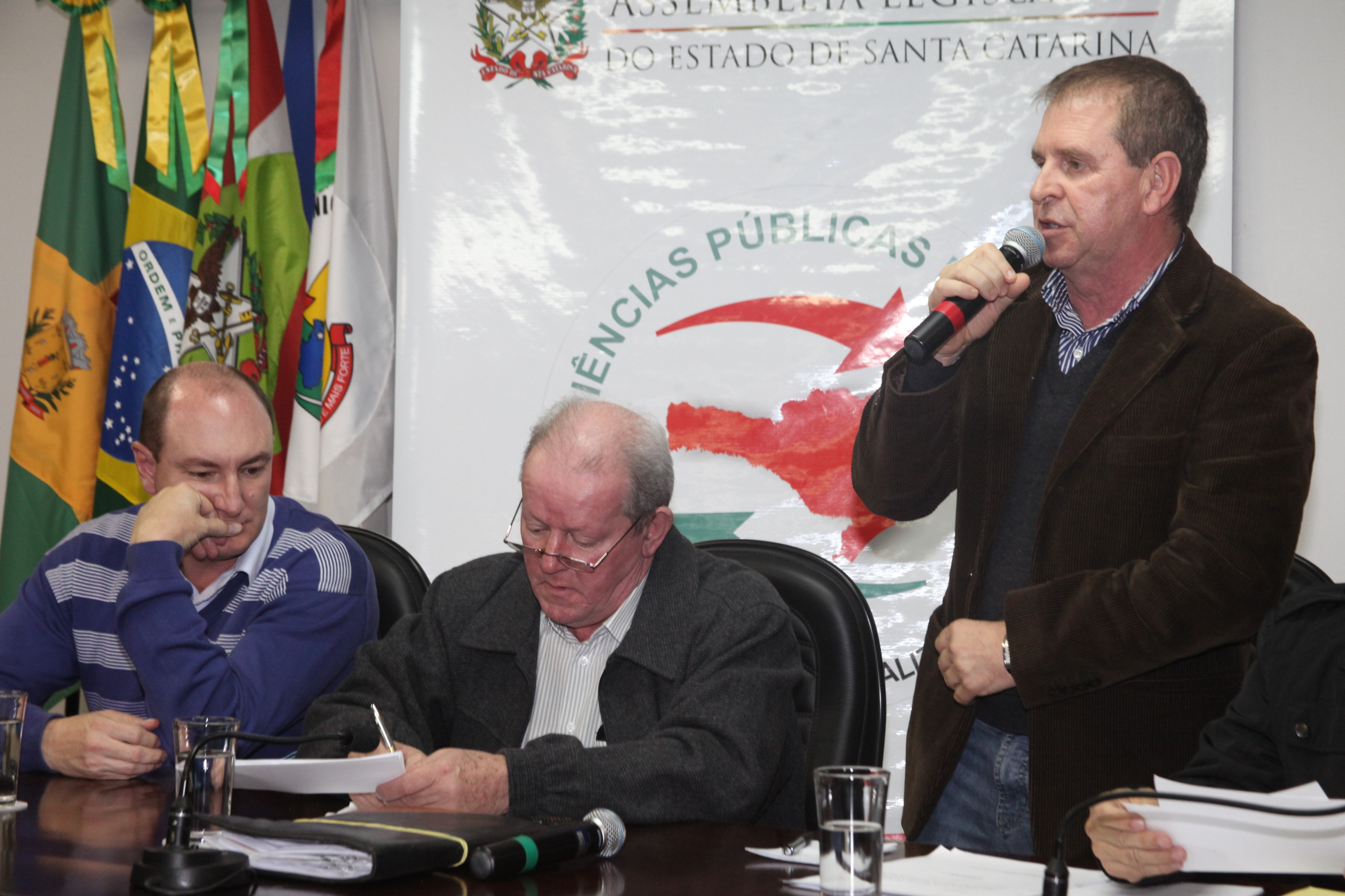 São Lourenço do Oeste sedia a quarta audiência pública do Orçamento Regionalizado 2013. Foto: Fábio Queiroz