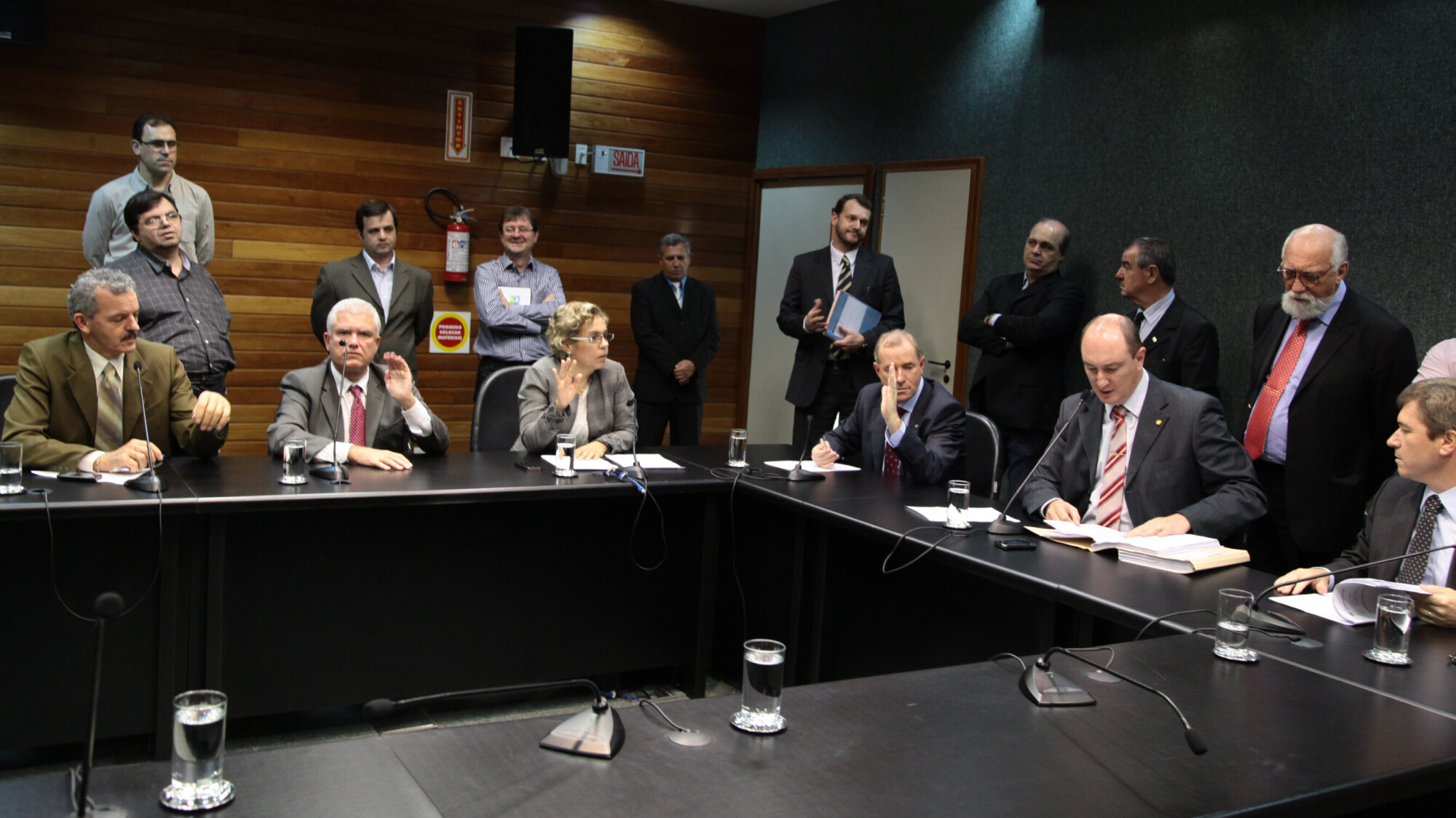 PEC que amplia apoio a entidades culturais do estado passa pela CCJ