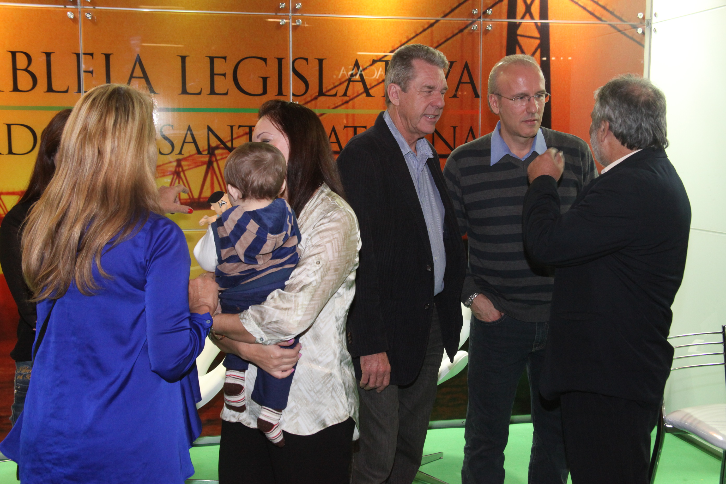 Joares Ponticelli, Presidente da Assembleia Legislativa de Santa Catarina, visita a X Feincos em Tubarão. Foto: Fábio Queiroz