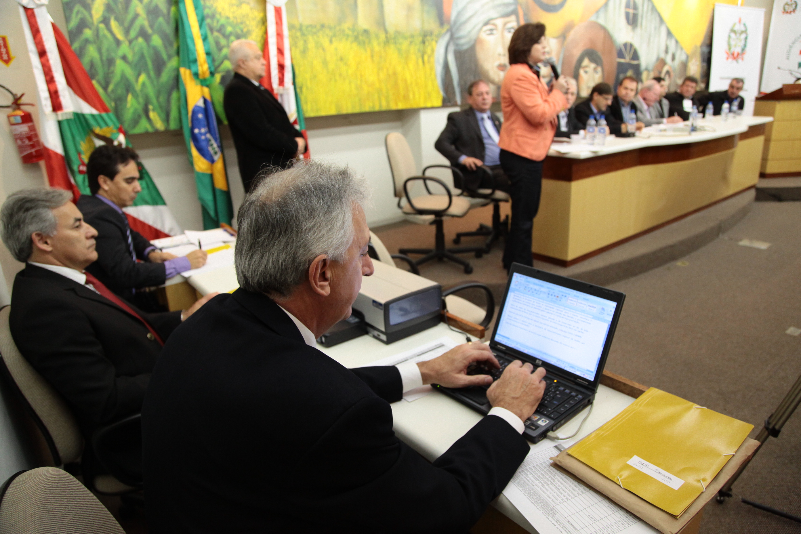 Audiência do Orçamento Regionalizado na cidade de Concórdia. Foto: Miriam Zomer