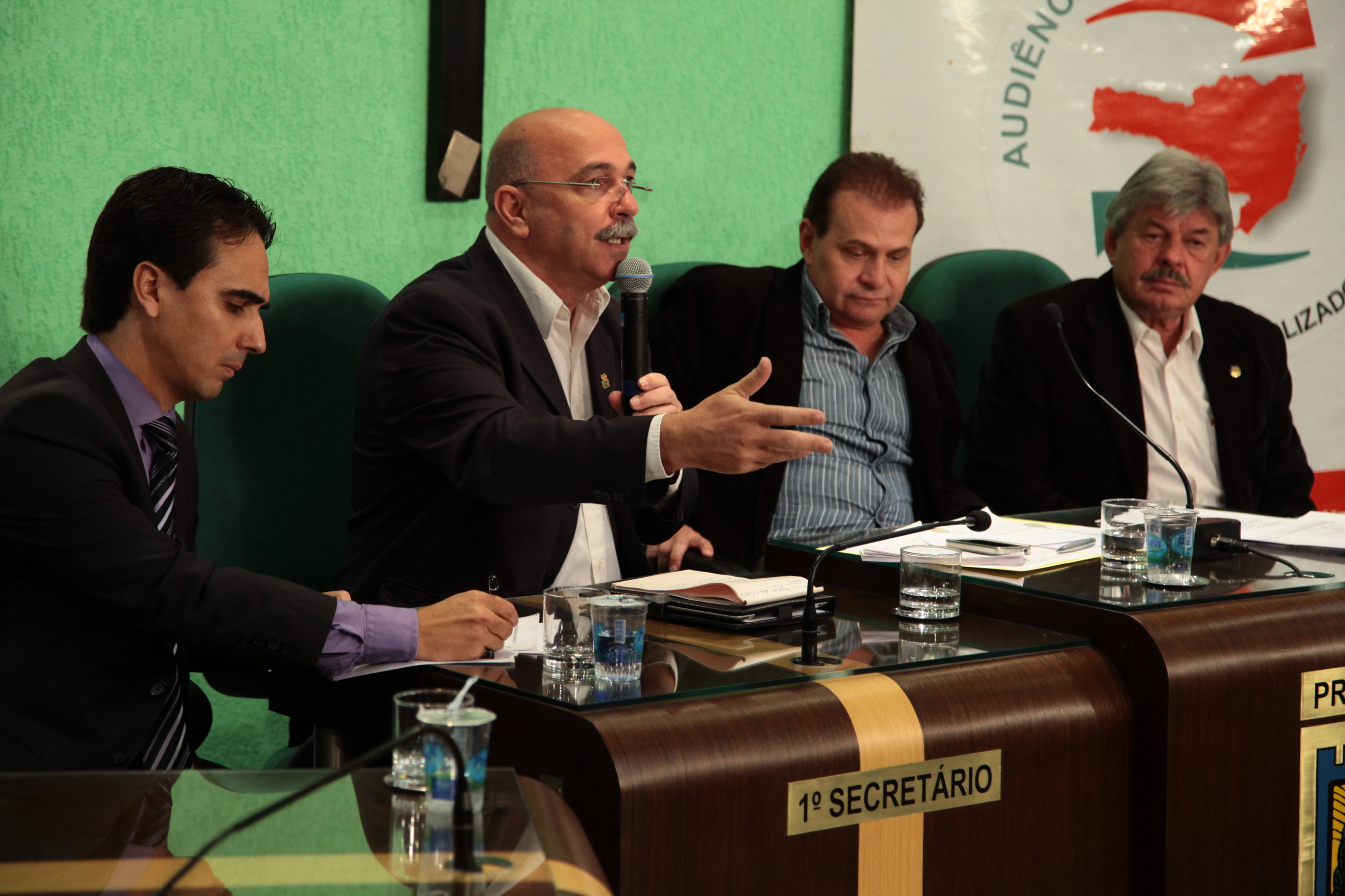 Audiência Pública Regional sobre a Lei de Diretrizes Orçamentárias (LDO) 2013 e Lei Orçamentária Anual (LOA) 2014, na cidade de Joaçaba. Foto: Miriam Zomer