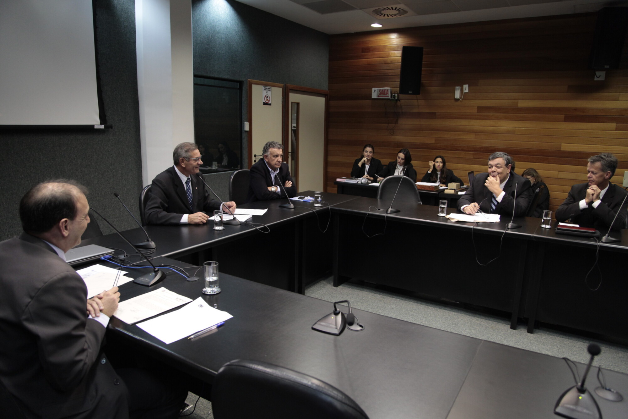 Entidades catarinenses apontam problemas nos serviços das companhias telefônicas