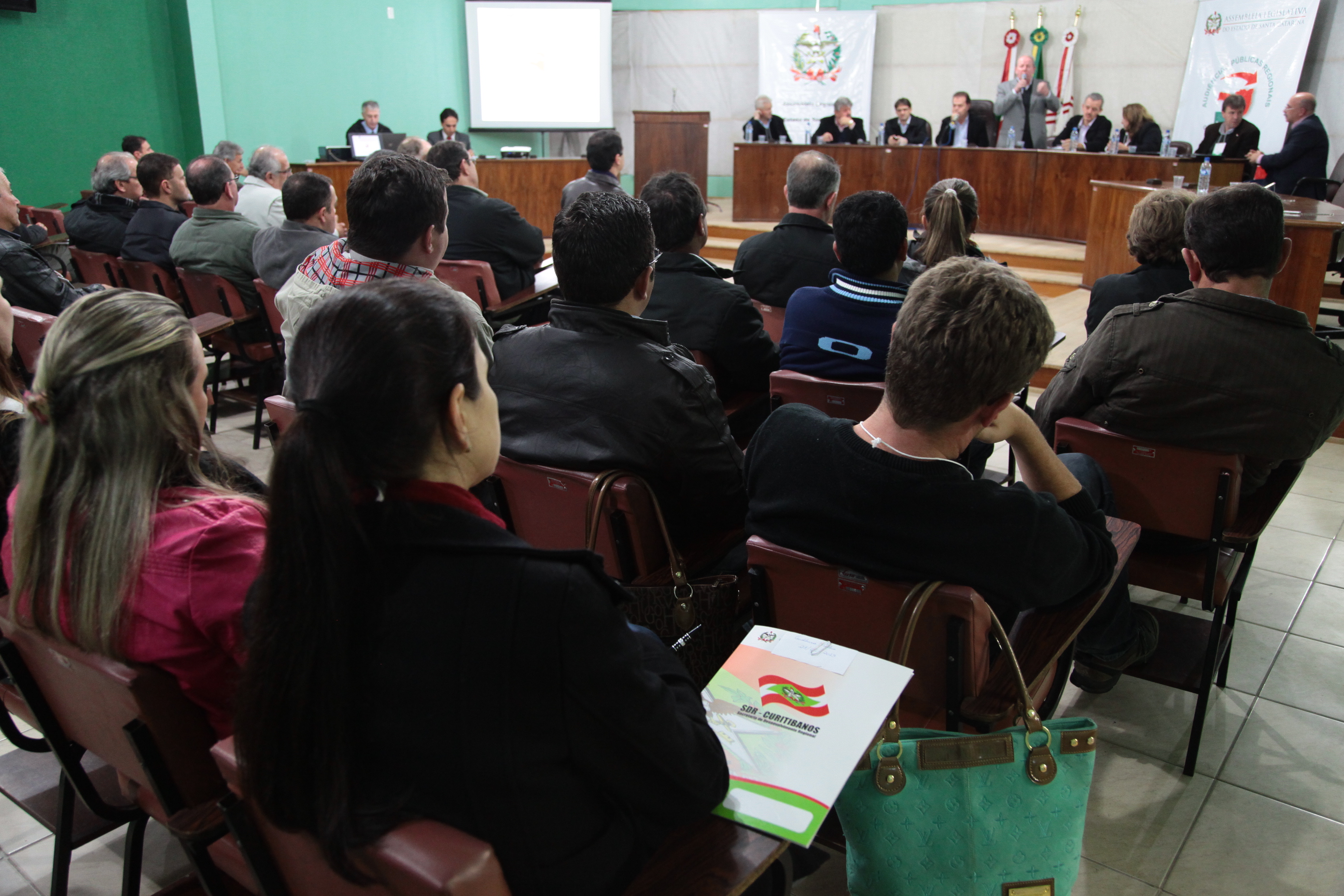 Audiência Pública Regional sobre a Lei de Diretrizes Orçamentárias (LDO) 2013 e Lei Orçamentária Anual (LOA) 2014, na cidade de Curitibanos. Foto: Miriam Zomer