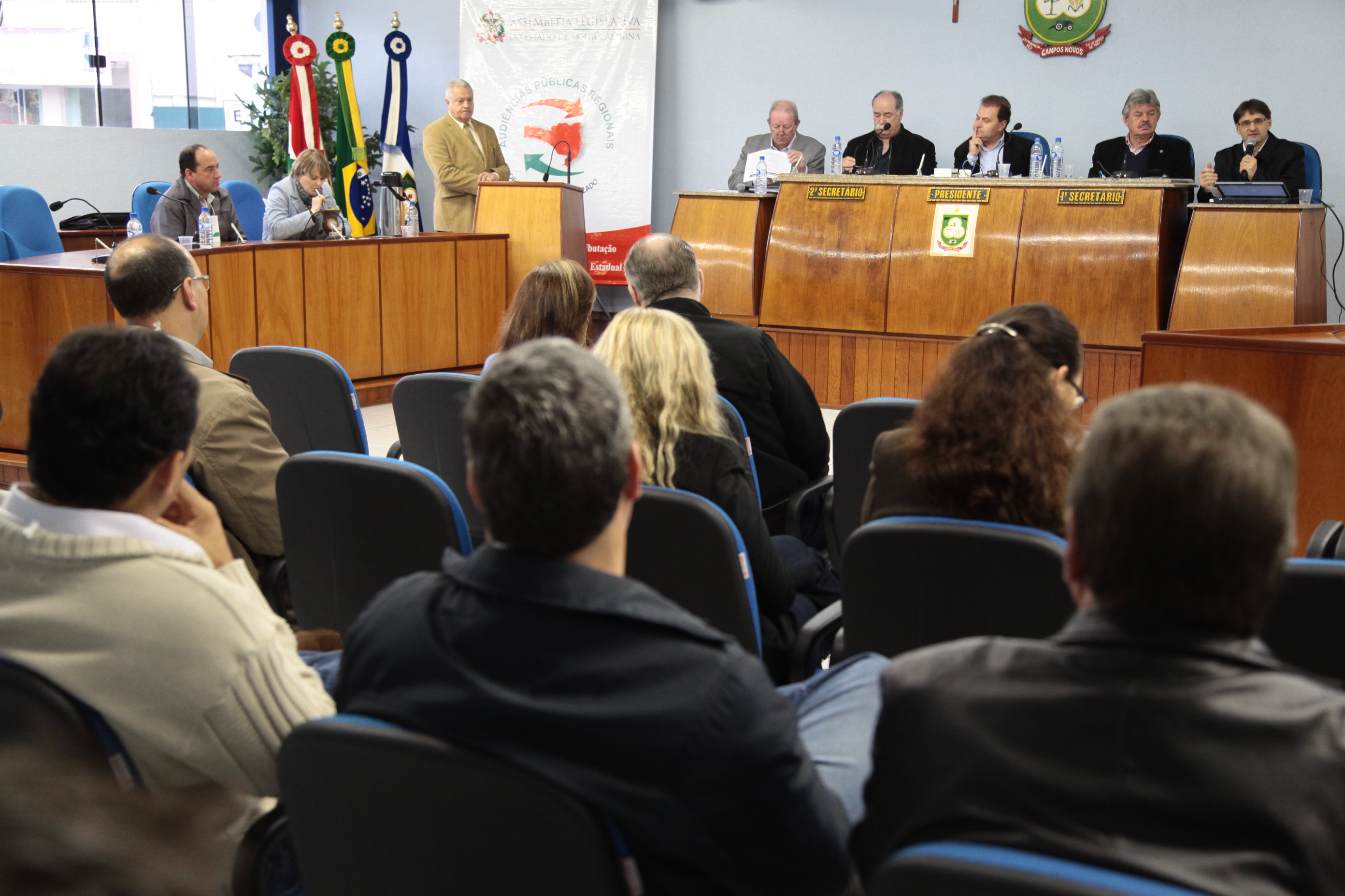 Audiência Pública Regional sobre a Lei de Diretrizes Orçamentárias (LDO) 2013 e Lei Orçamentária Anual (LOA) 2014, na cidade de Campos Novos.  Fotos: Miriam Zomer