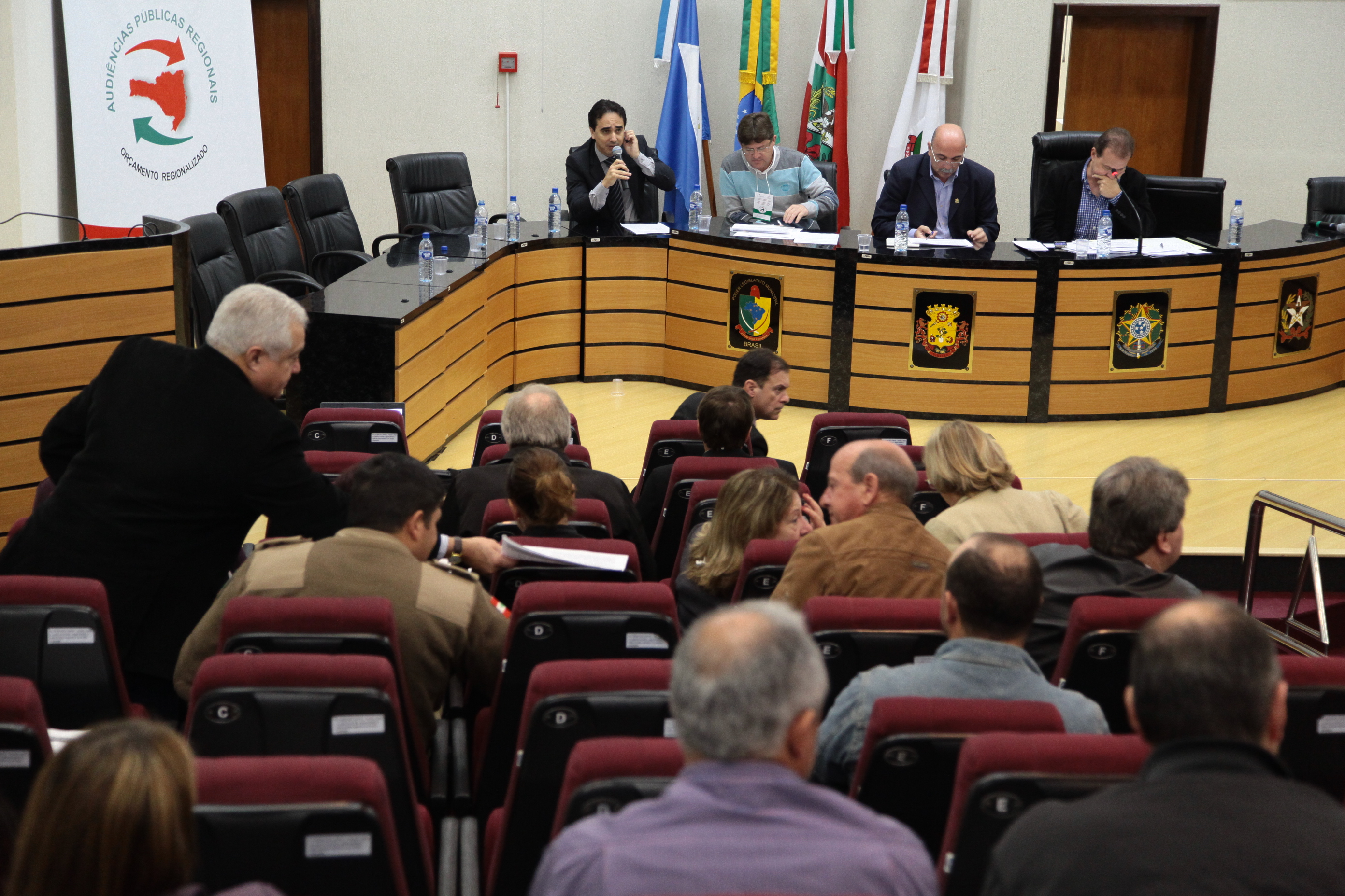 Audiência Pública Regional sobre a Lei de Diretrizes Orçamentárias (LDO) 2013 e Lei Orçamentária Anual (LOA) 2014, na cidade de Videira. Foto: Miriam Zomer