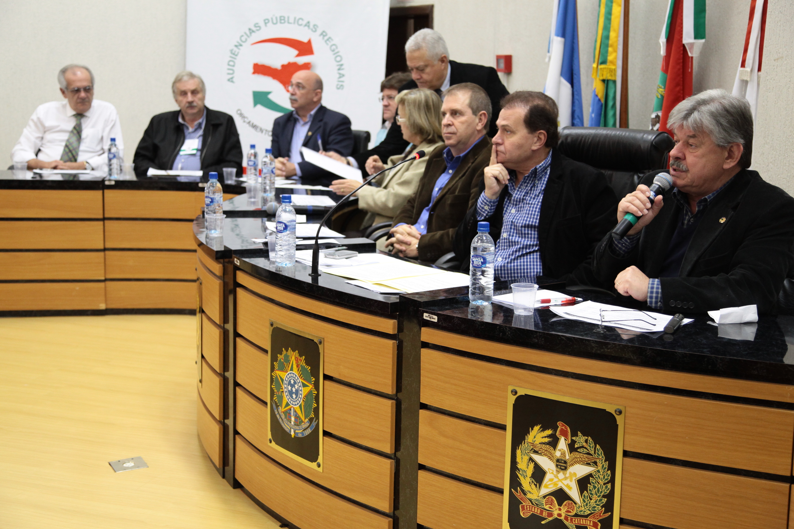 Audiência Pública Regional sobre a Lei de Diretrizes Orçamentárias (LDO) 2013 e Lei Orçamentária Anual (LOA) 2014, na cidade de Videira. Foto: Miriam Zomer