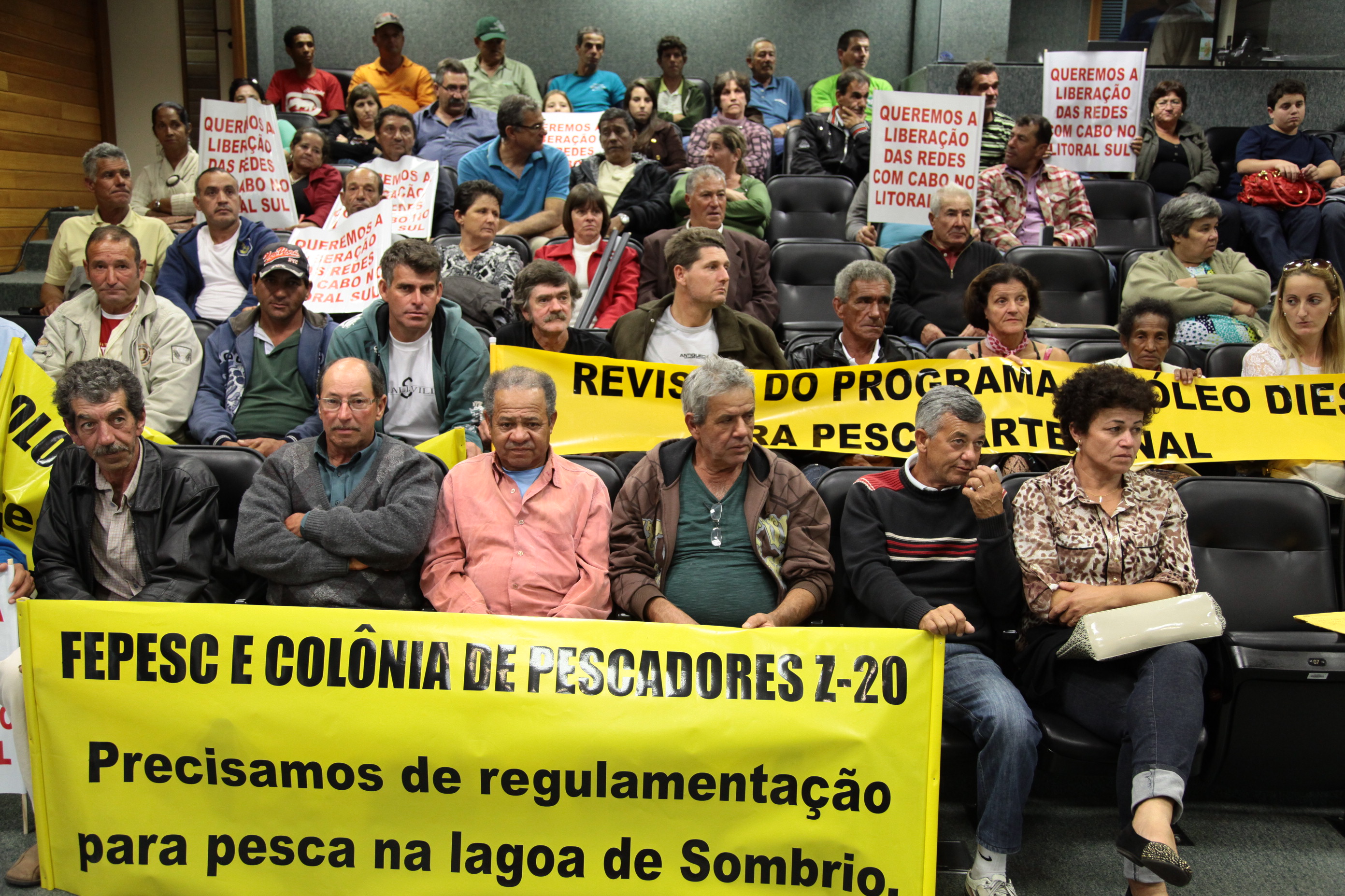 Reunião com a Federação dos Pescadores do Estado de Santa Catarina - FEPESC e representantes das 36 colônias de pescadores do Estado. Foto: Miriam Zomer