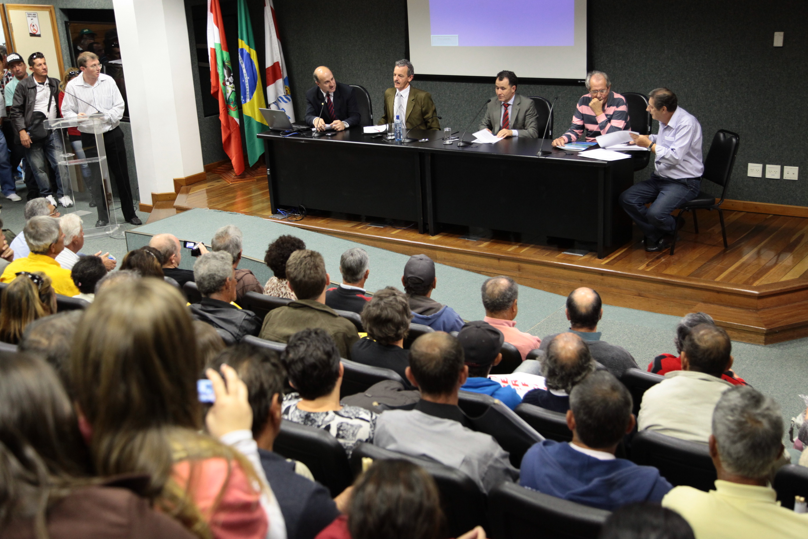Reunião com a Federação dos Pescadores do Estado de Santa Catarina - FEPESC e representantes das 36 colônias de pescadores do Estado. Foto: Miriam Zomer