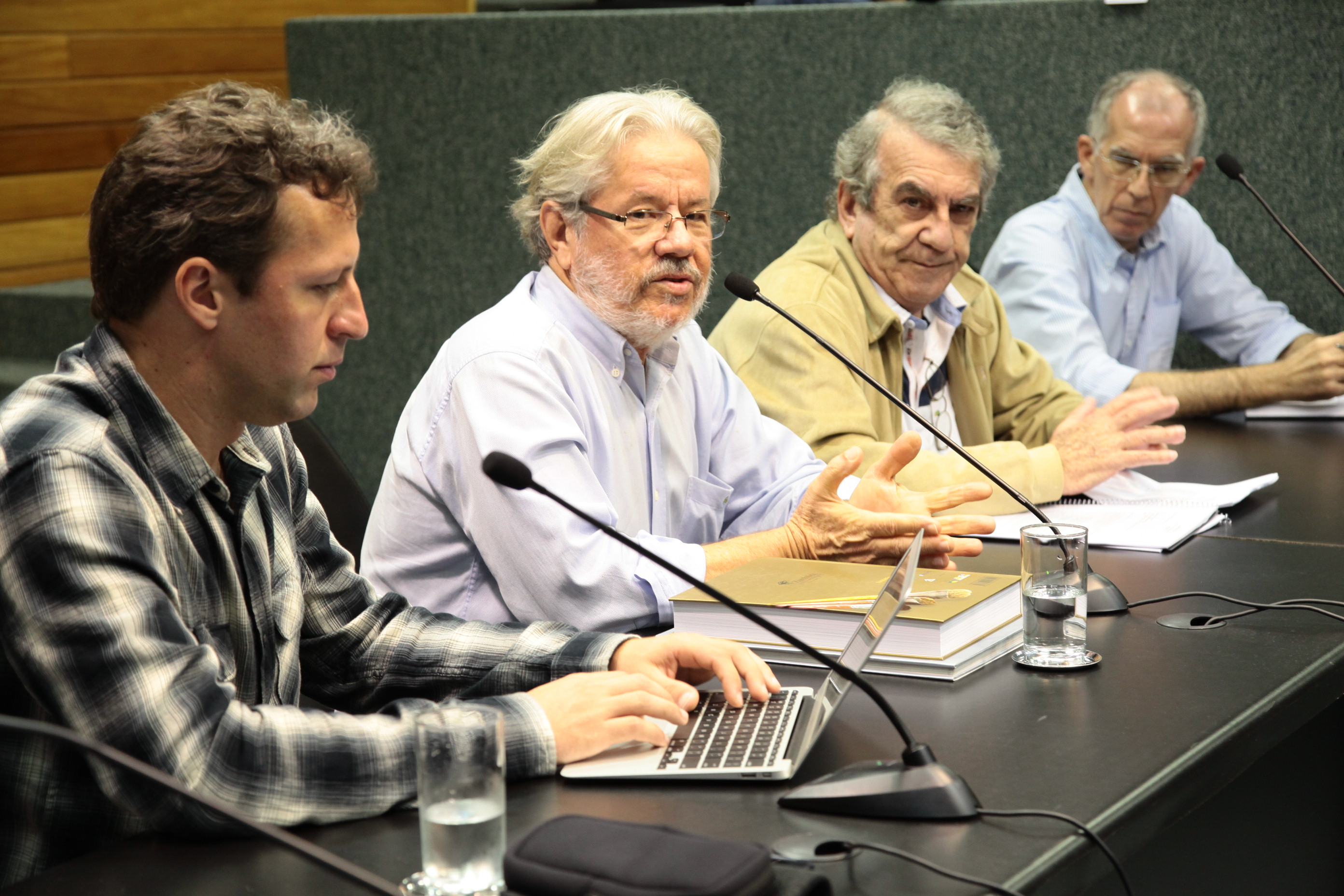 Reunião da Comissão Mista Especial, sobre as comemorações relativas ao centenário do artista plástico Willy Alfredo Zumblick. Foto: Miriam Zomer