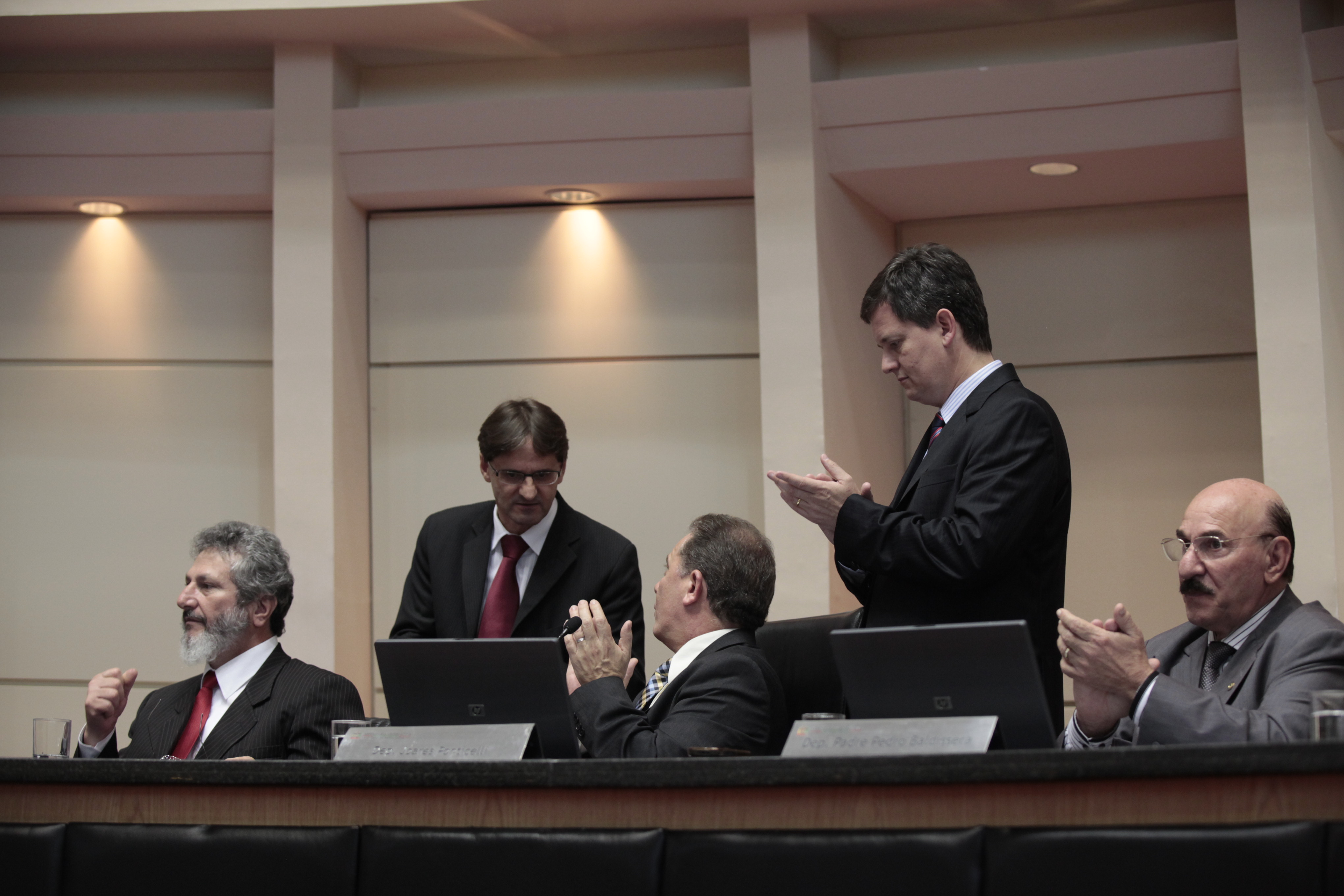 Sessão Ordinária - Plenário Osni Régis - Foto: Carlos Killian
