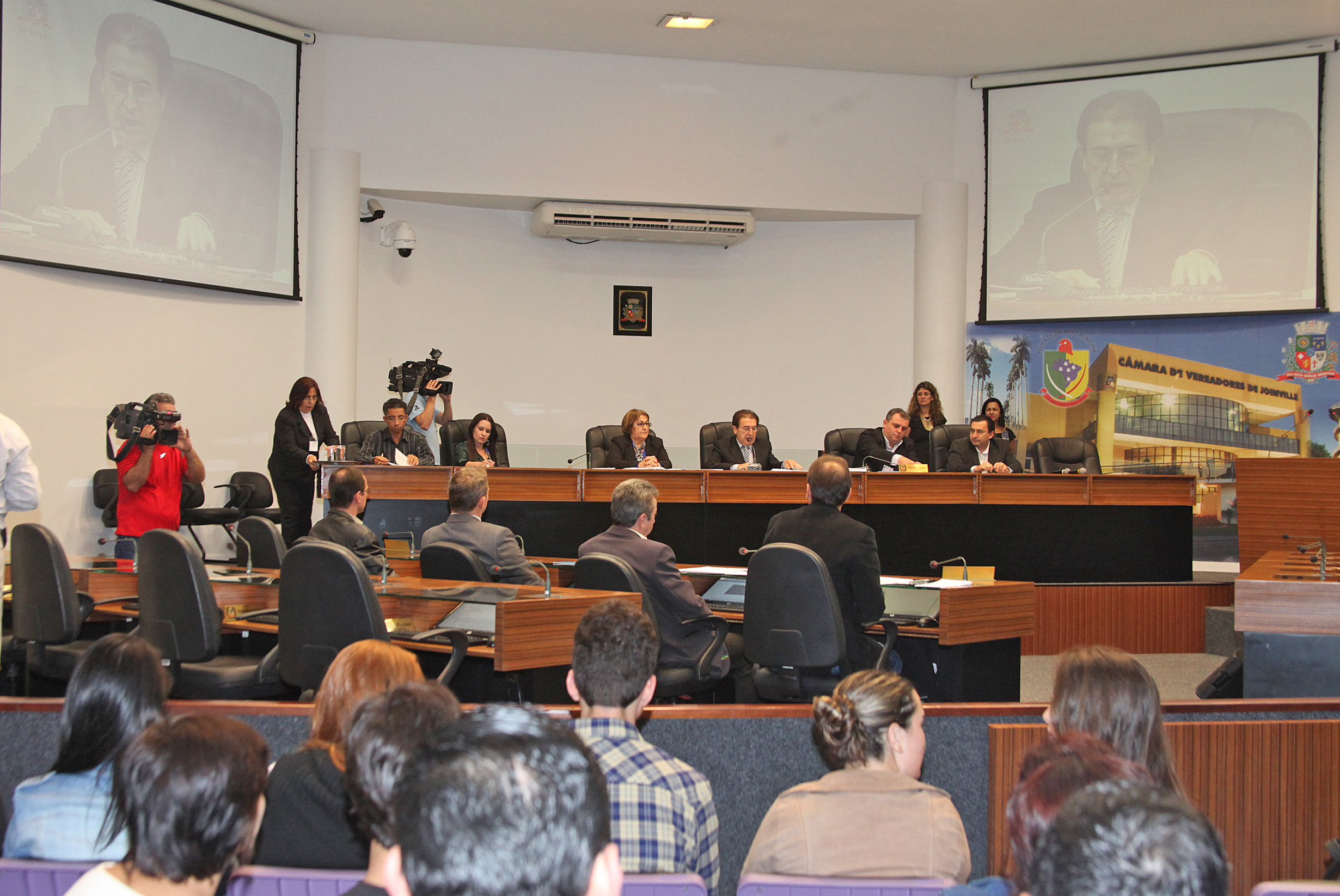 Comissão de Educação promove Audiência Pública em Joinville para discutir a Reenturmação. Foto: Fábio Queiroz