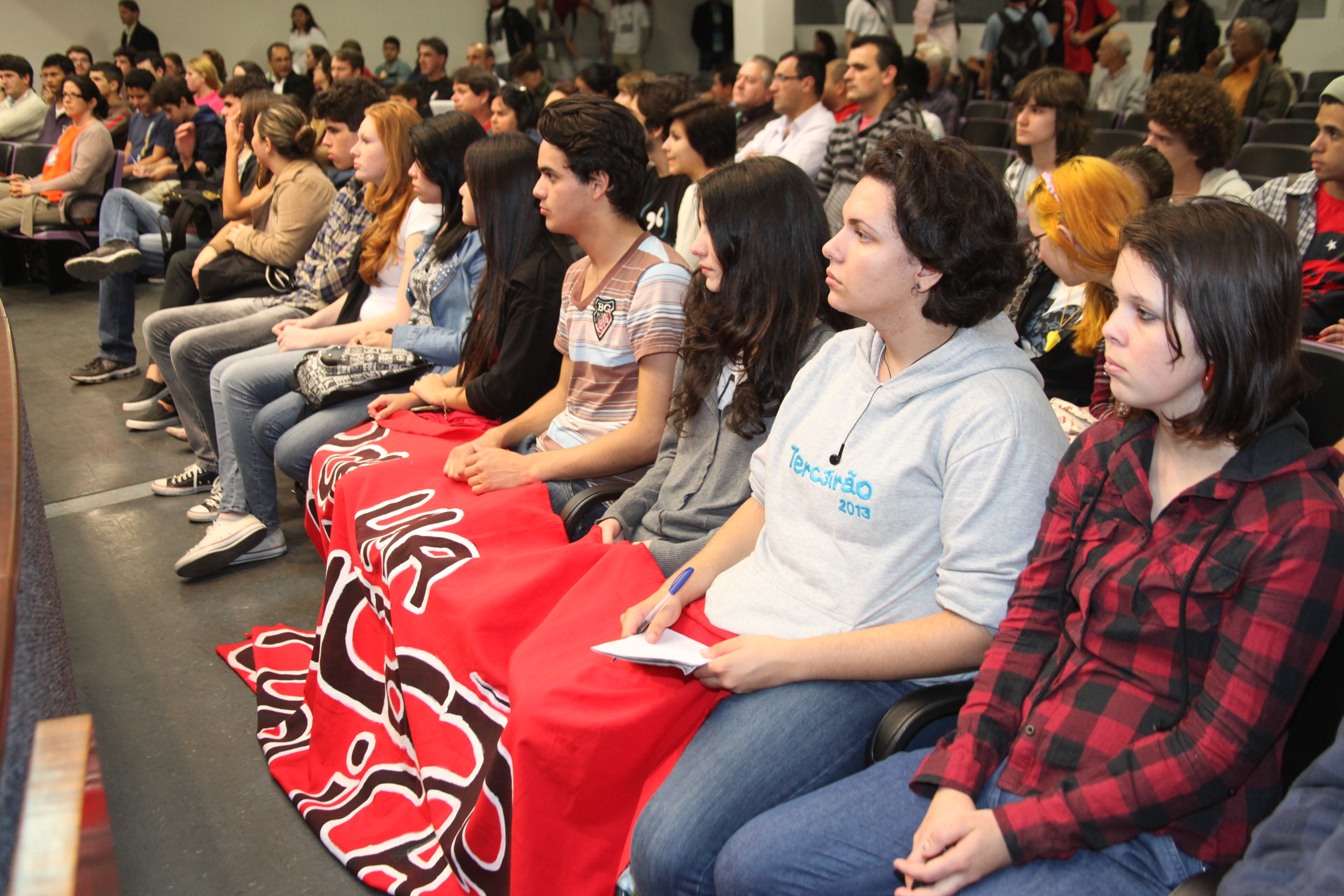 Comissão de Educação promove Audiência Pública em Joinville para discutir a Reenturmação. Foto: Fábio Queiroz