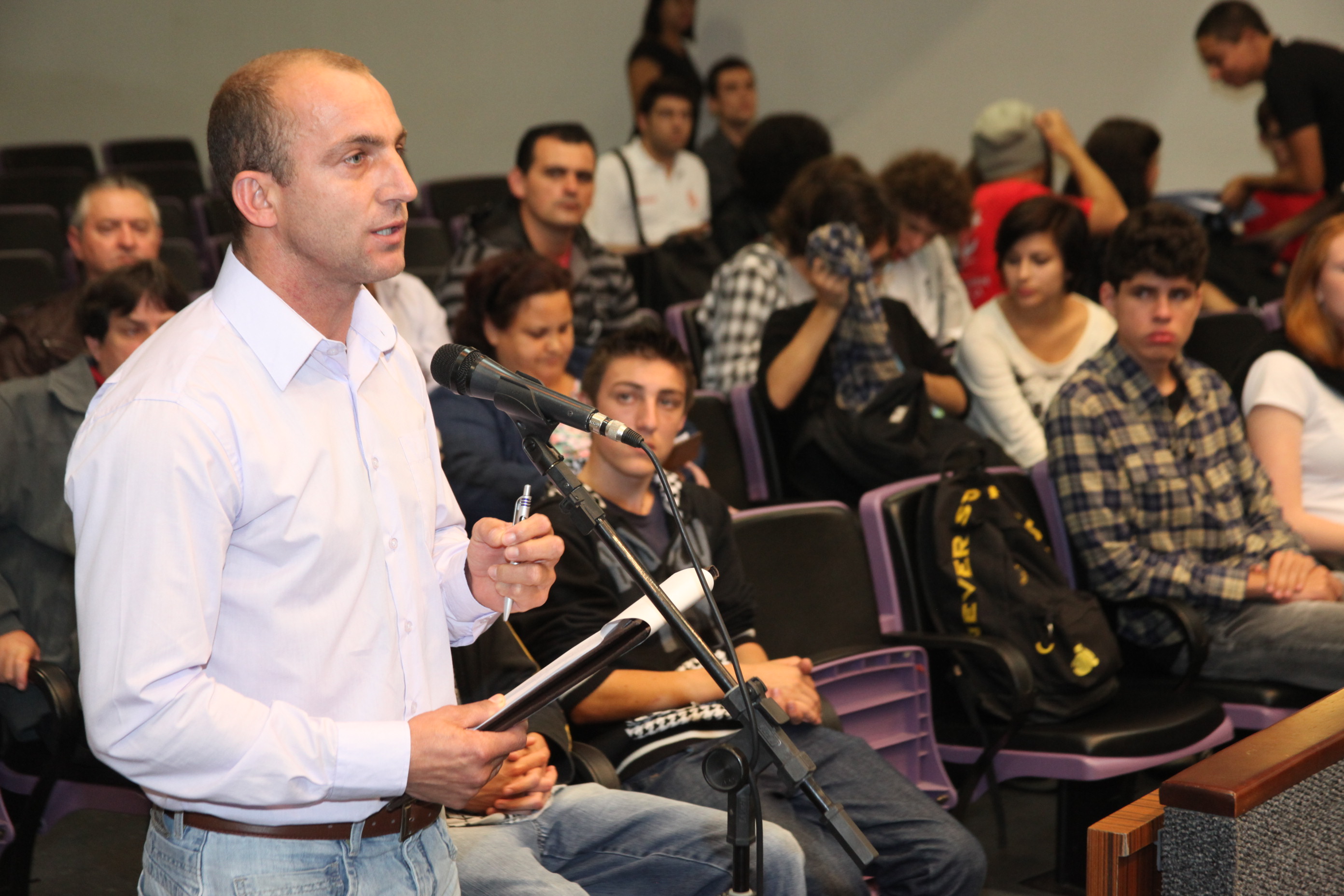 Comissão de Educação promove Audiência Pública em Joinville para discutir a Reenturmação. Foto: Fábio Queiroz