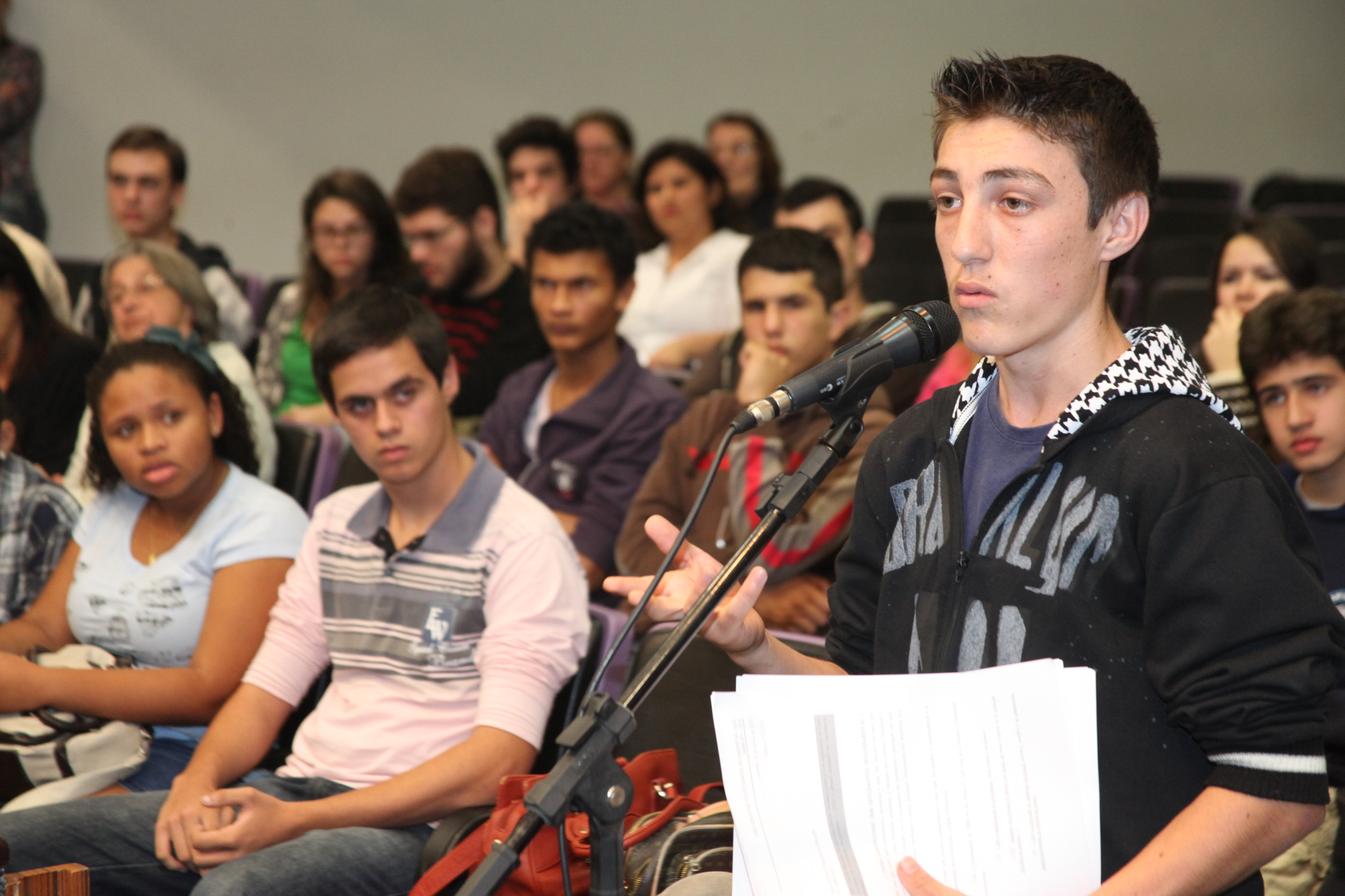 Comissão de Educação promove Audiência Pública em Joinville para discutir a Reenturmação. Foto: Fábio Queiroz