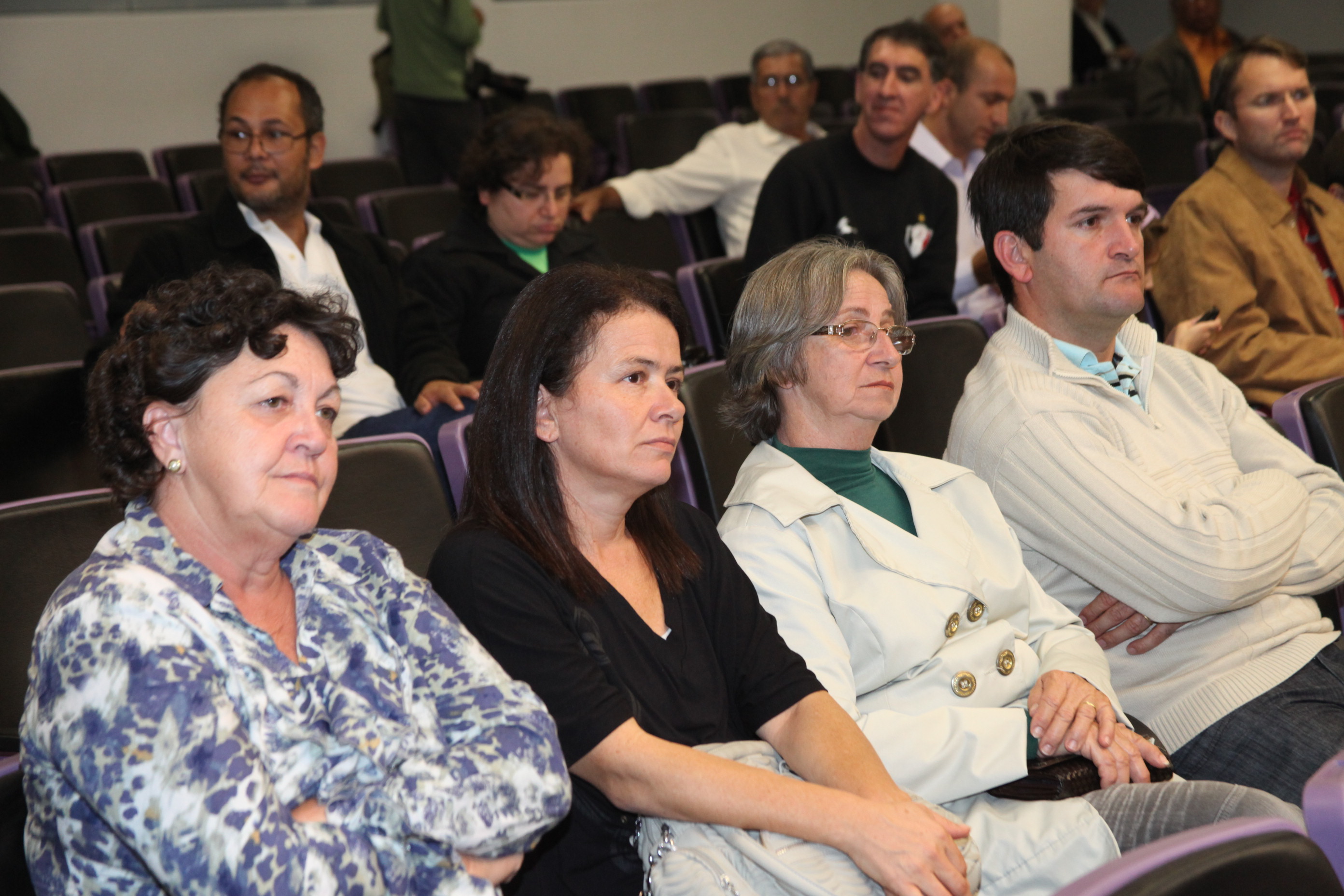 Comissão de Educação promove Audiência Pública em Joinville para discutir a Reenturmação. Foto: Fábio Queiroz