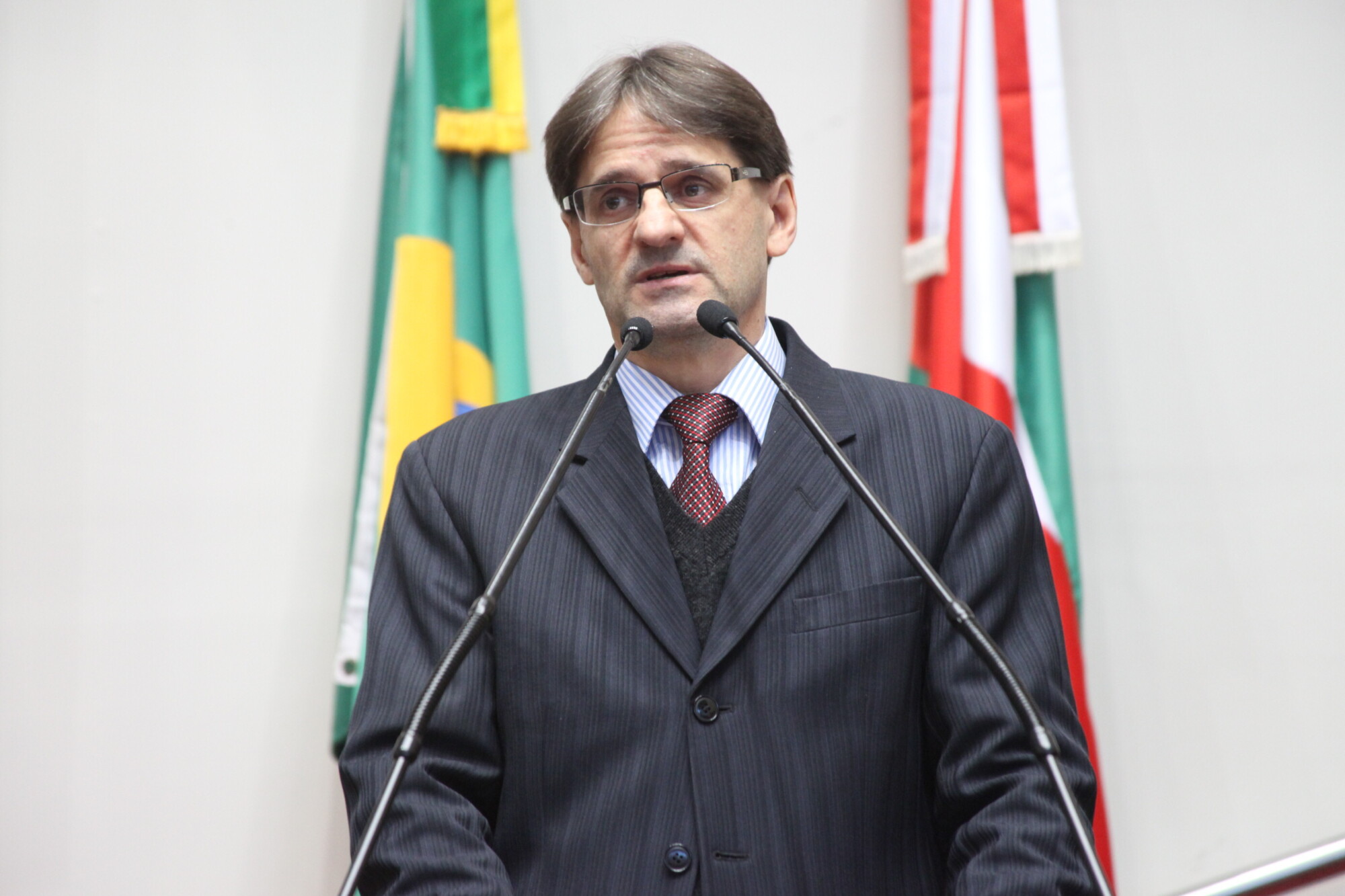 Saretta reitera que investimentos em saúde e educação devem superar percentual mínimo constitucional