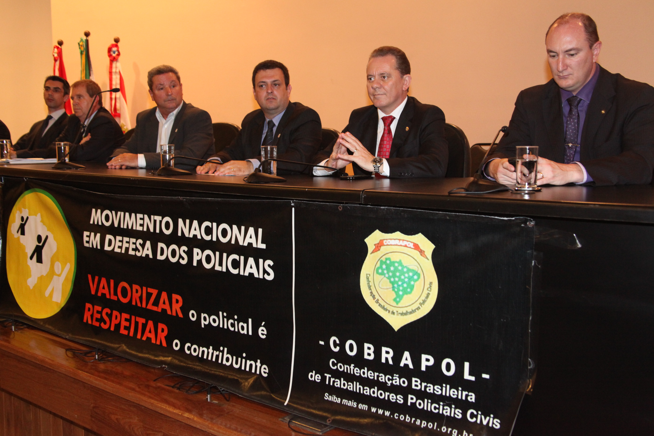 Posse da nova diretoria do Sindicato dos Policiais Civis de Santa Catarina. Foto: Fábio Queiroz