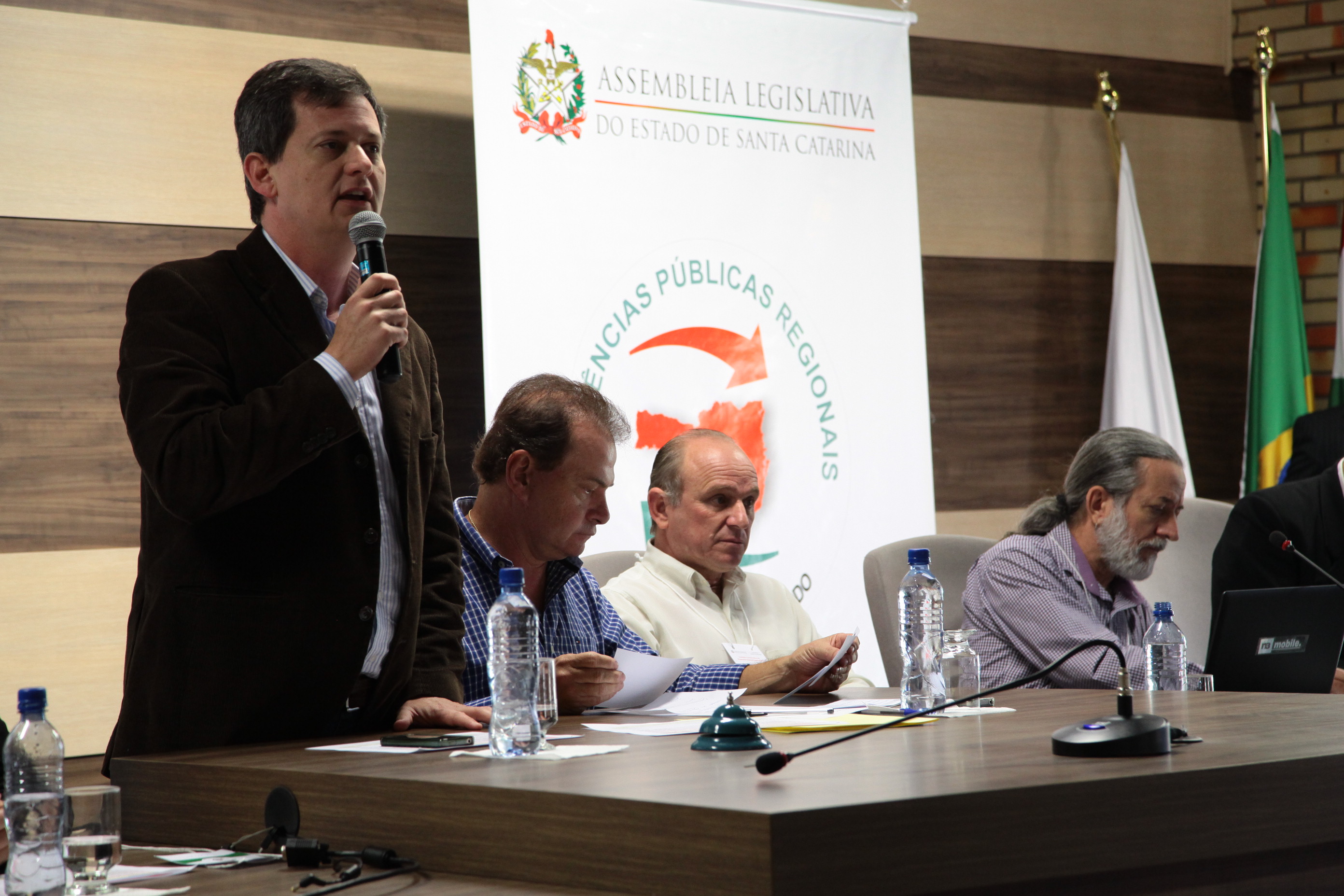Audiência Pública do Orçamento Regionalizado em Brusque. Foto: Miriam Zomer