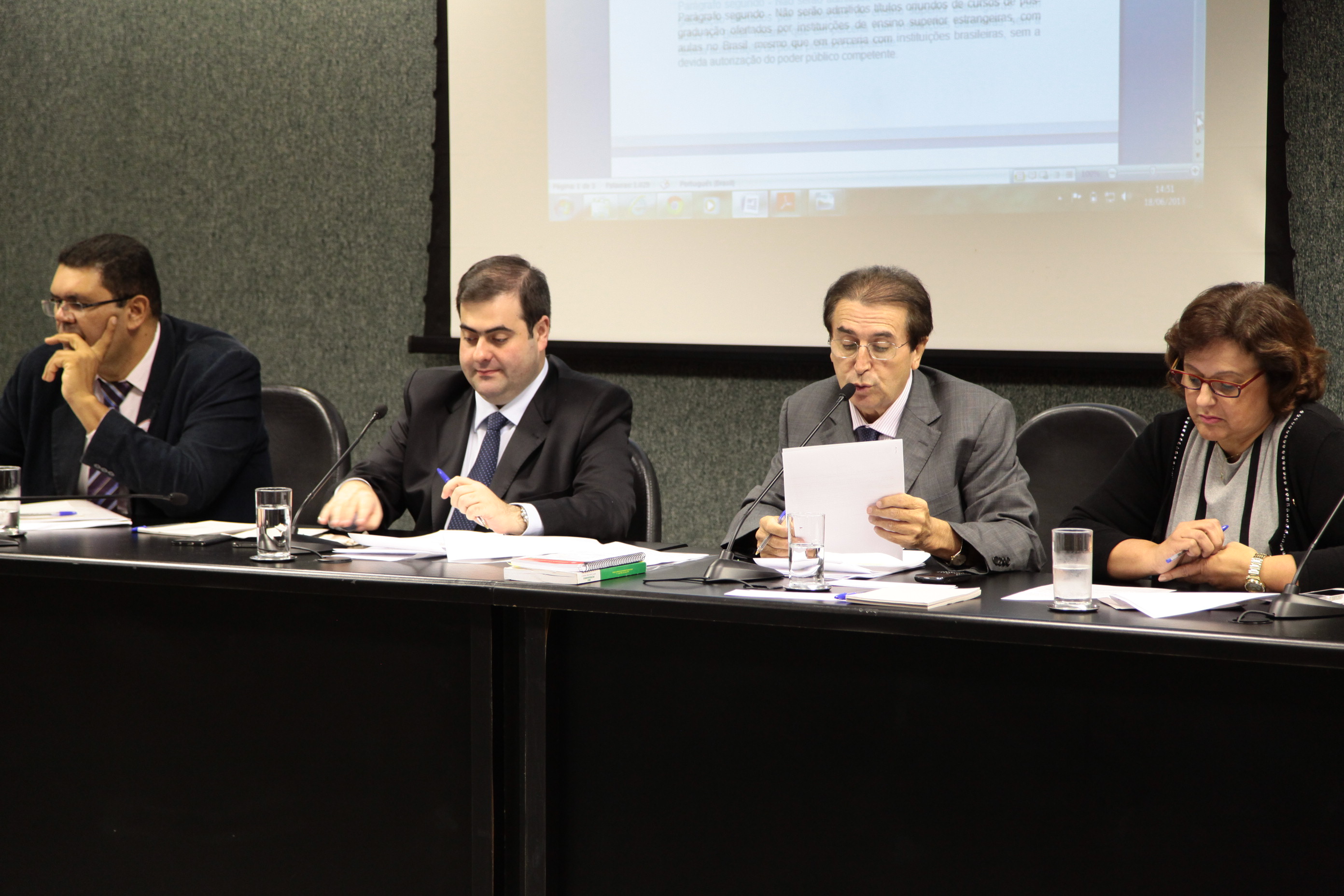 Audiência Pública para discutir sobre Admissão no Estado de Santa Catarina de Diplomas de Pós-Graduação obtidos no exterior. Foto: Miriam Zomer
