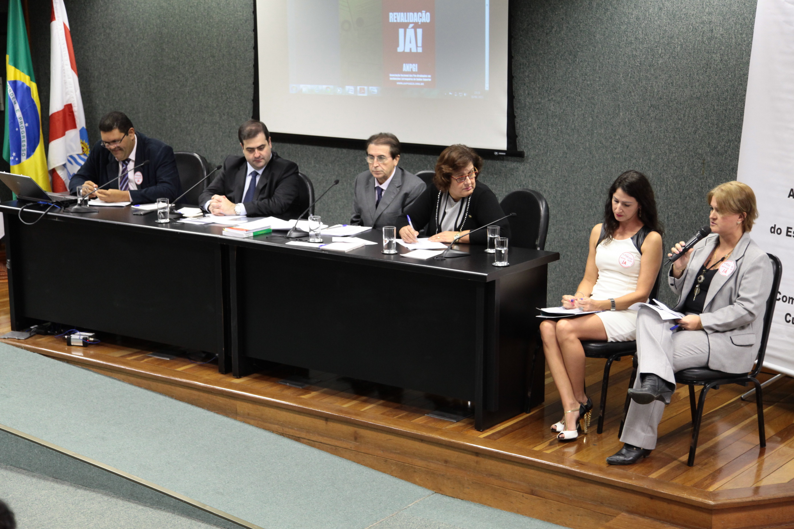 Audiência Pública para discutir sobre Admissão no Estado de Santa Catarina de Diplomas de Pós-Graduação obtidos no exterior. Foto: Miriam Zomer