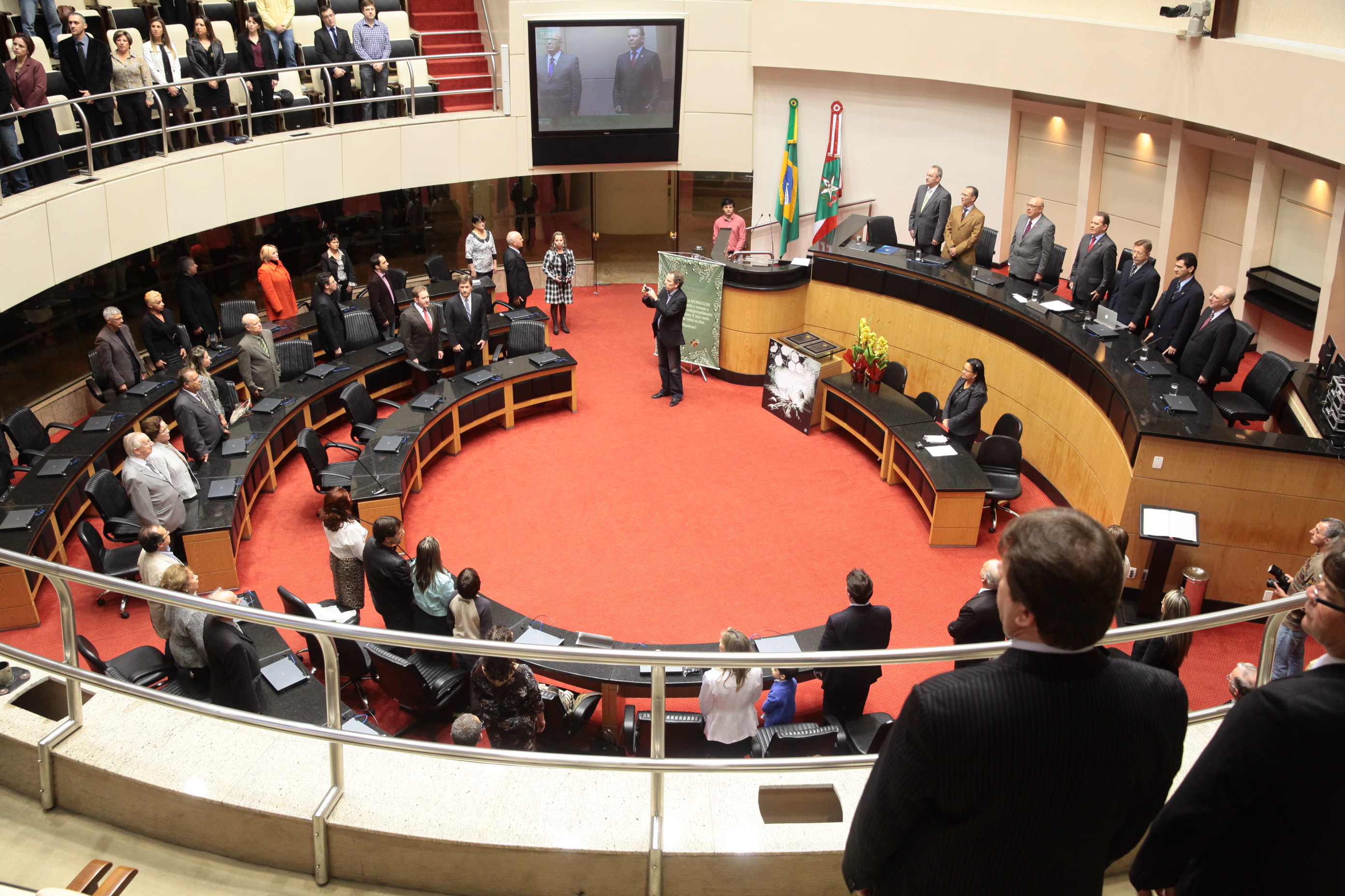 Sessão Especial em homenagem aos médicos Marcos Ghizoni e Jayme Bertelli. Foto: Miriam Zomer