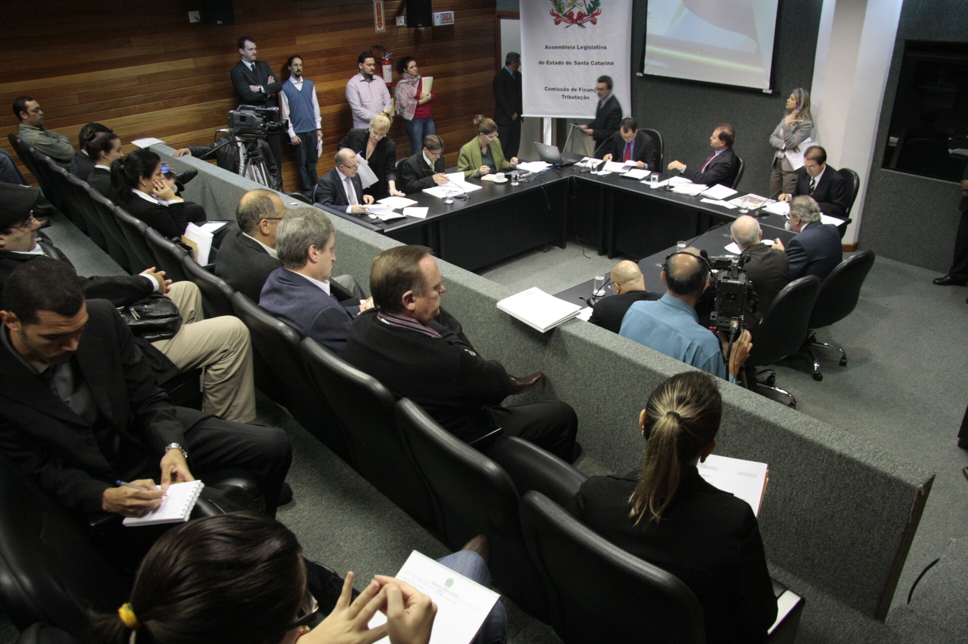 Comissão de Finanças debate projetos voltados ao cooperativismo