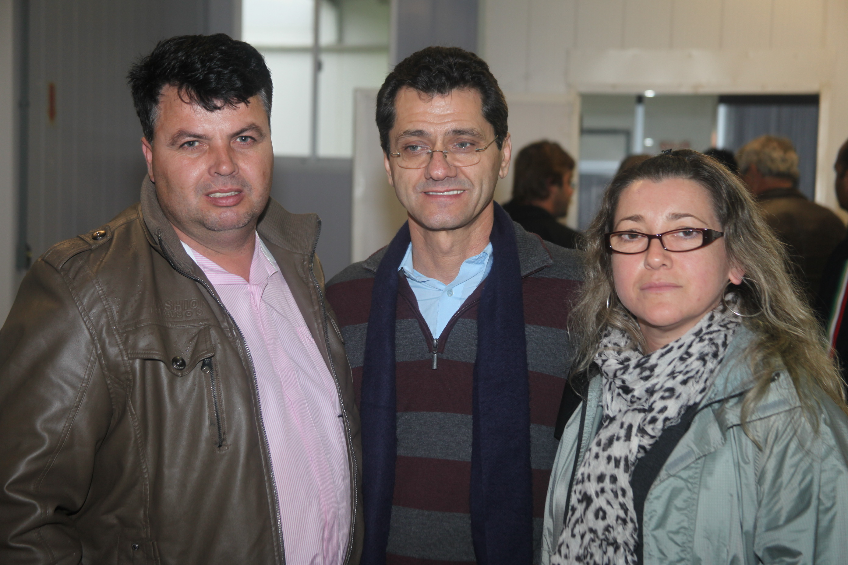 Deputado Jailson Lima (PT) promove visita de prefeitos e vereadores do Alto Vale, de Massaranduba e de Araranguá à Ranac, empresa de criação e beneficiamento de carne de rã. Foto: Fábio Queiroz.