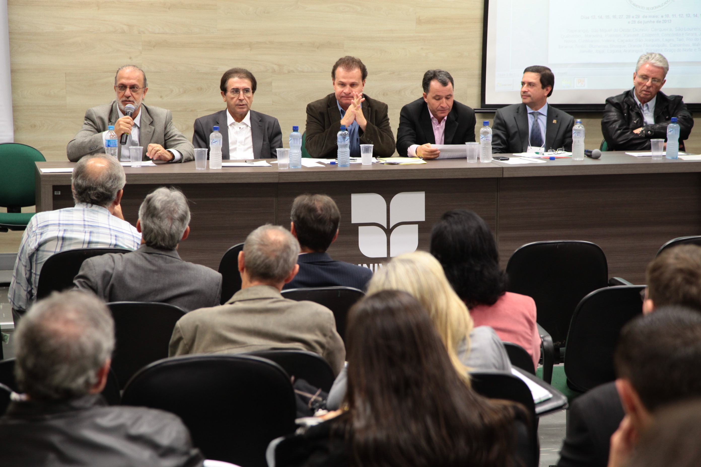Audiência Pública do Orçamento Regionalizado em Joinville. Foto: Miriam Zomer