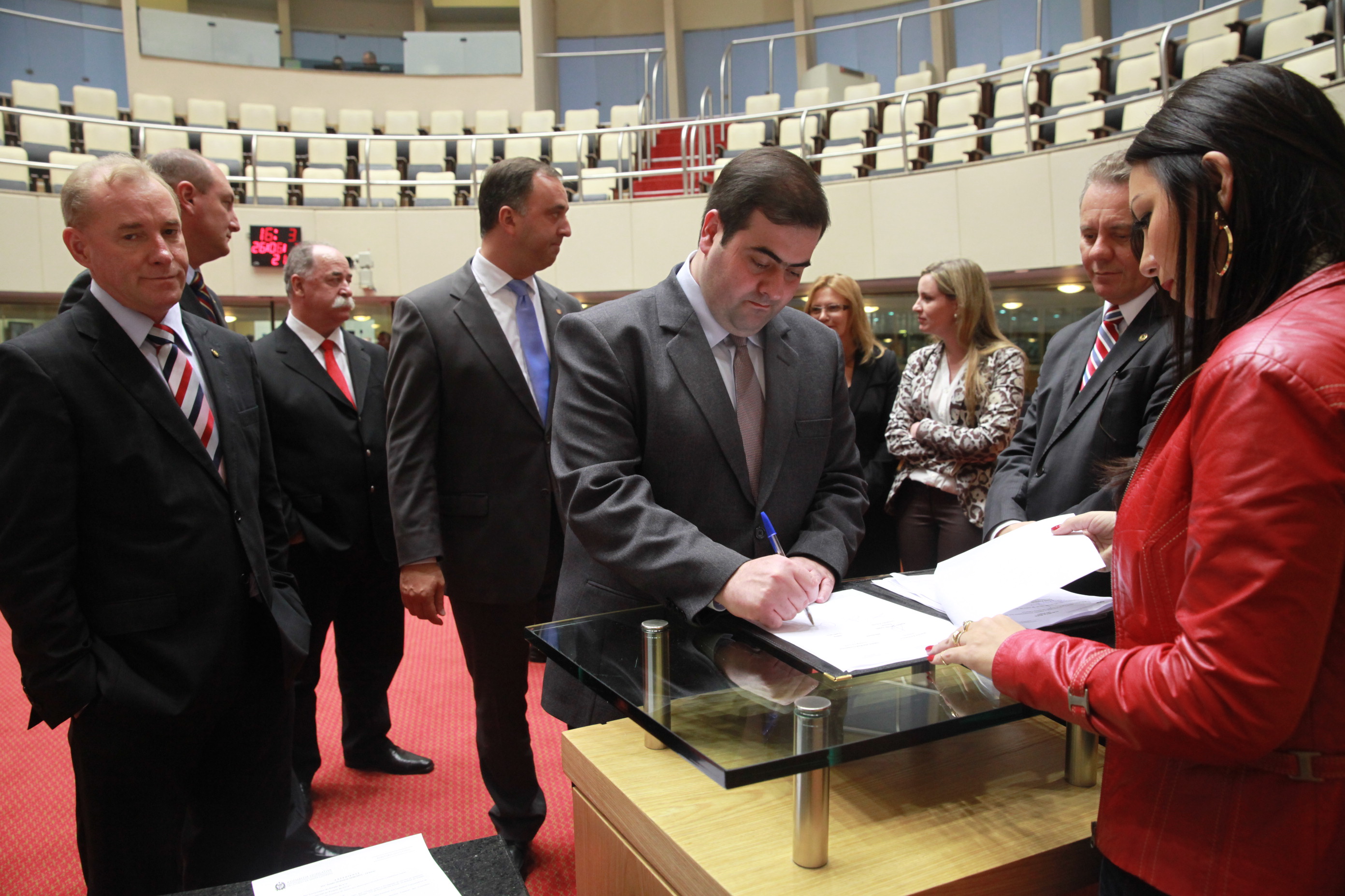 Sessão Ordinária - Plenário Osni Régis - Foto: Lucas Gabriel Diniz