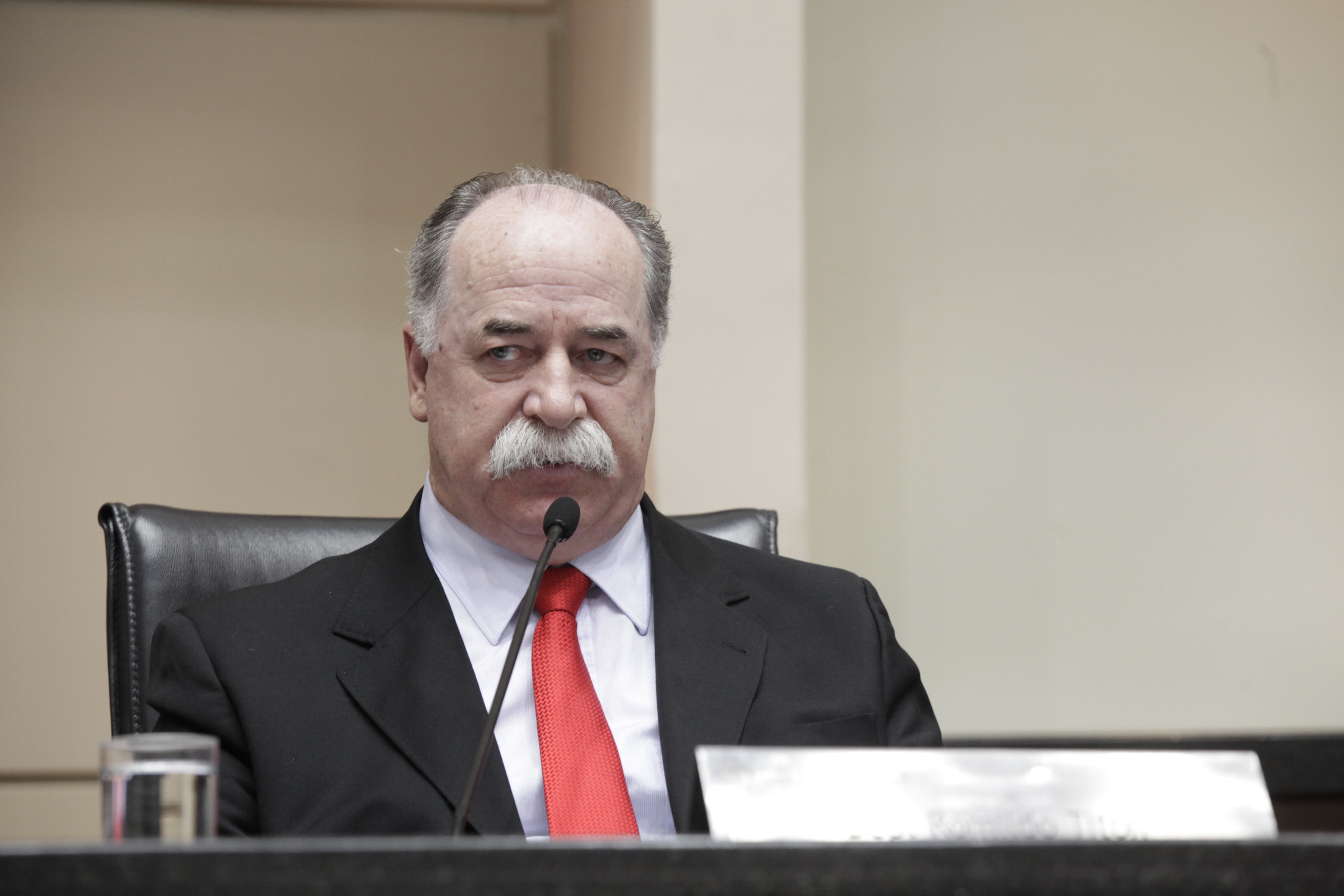 Sessão Ordinária - Plenário Osni Régis. Deputado Romildo Titon (PMDB). Foto: Carlos Kilian