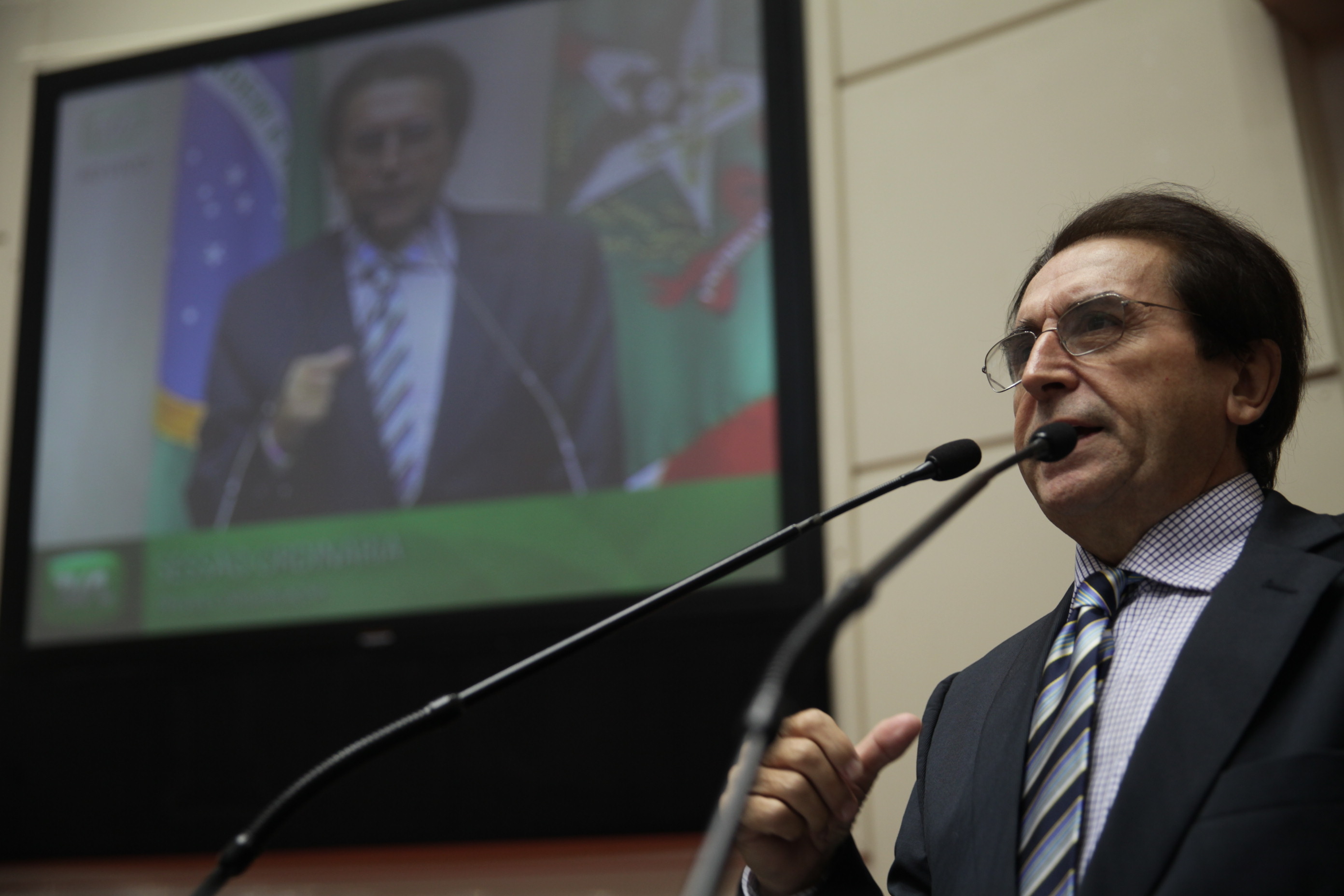 Sessão Ordinária - Plenário Osni Régis - Deputado Antônio Aguiar (PMDB) - Foto: Lucas Gabriel Diniz