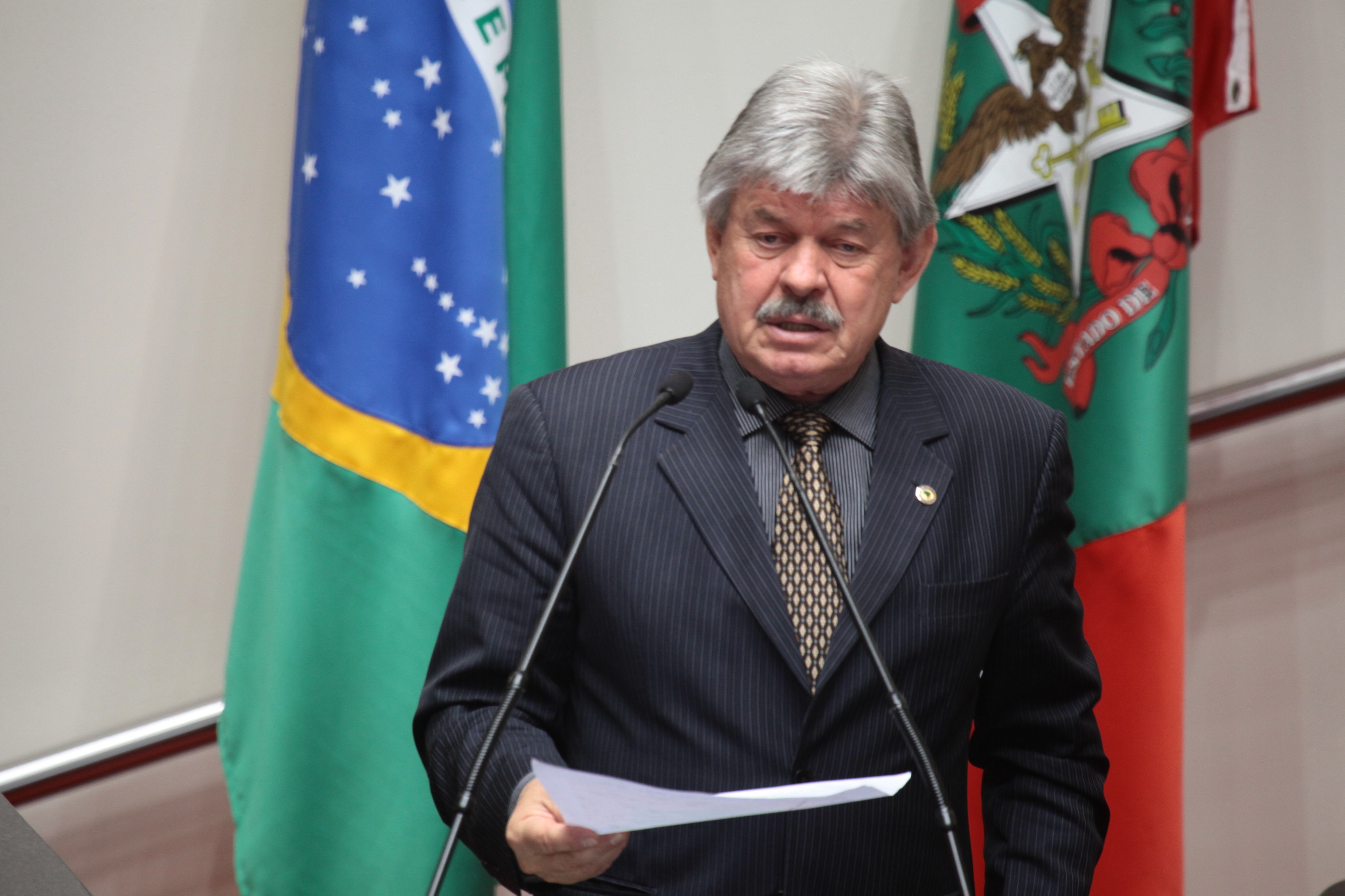 Sessão Ordinária Plenário Osni Régis. Foto: Miriam Zomer