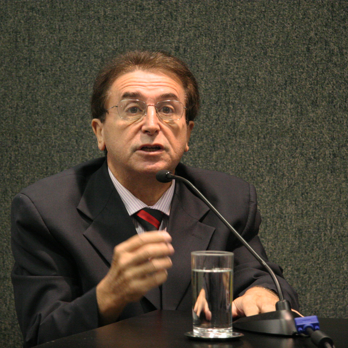 Comissão de Direitos e Garantias Fundamentais de Amparo à Família e à Mulher. Dep. Antônio Aguiar. Foto: Jessica Genevro