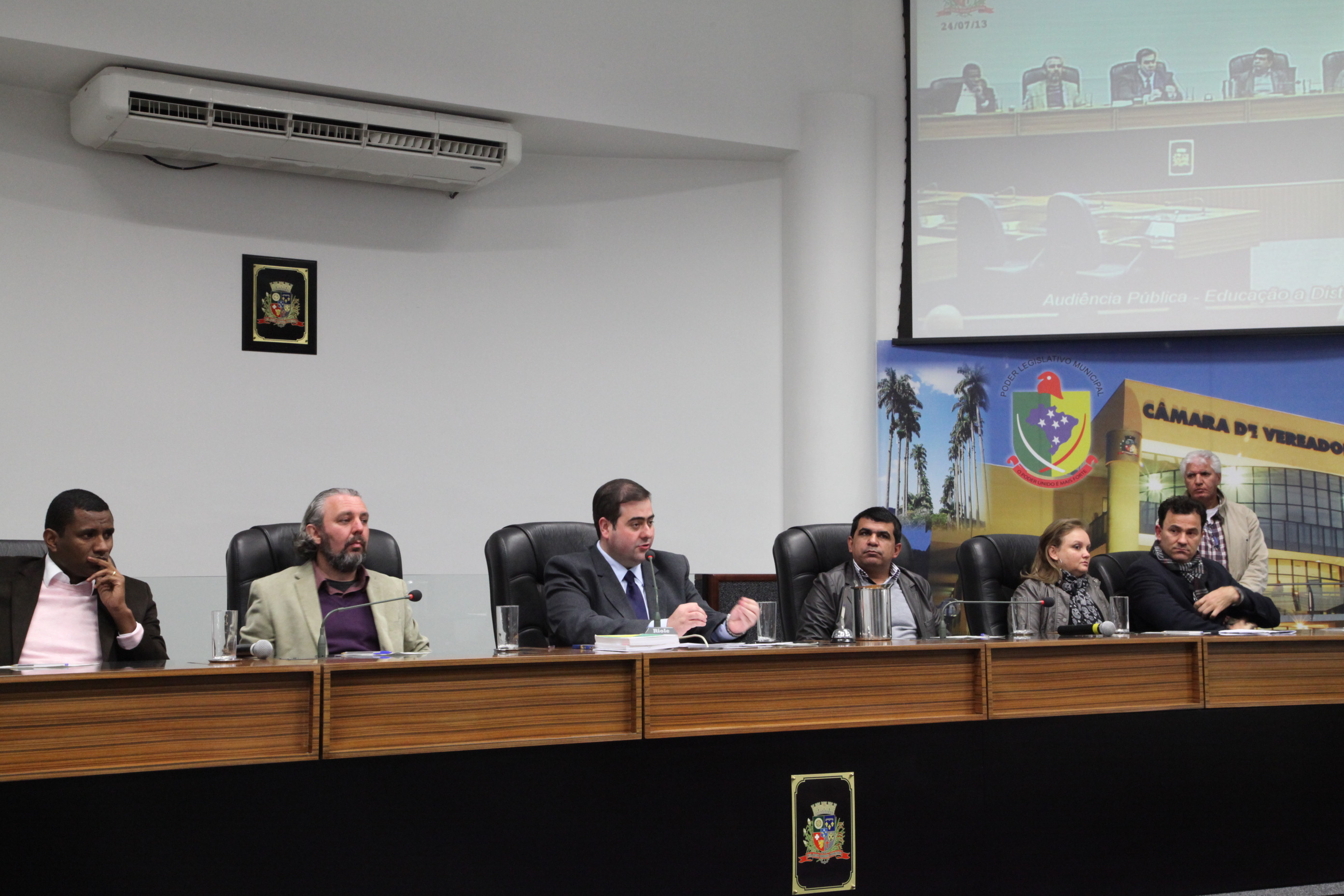 Audiência Pública da Comissão de Educação em Joinville - Artigo 170