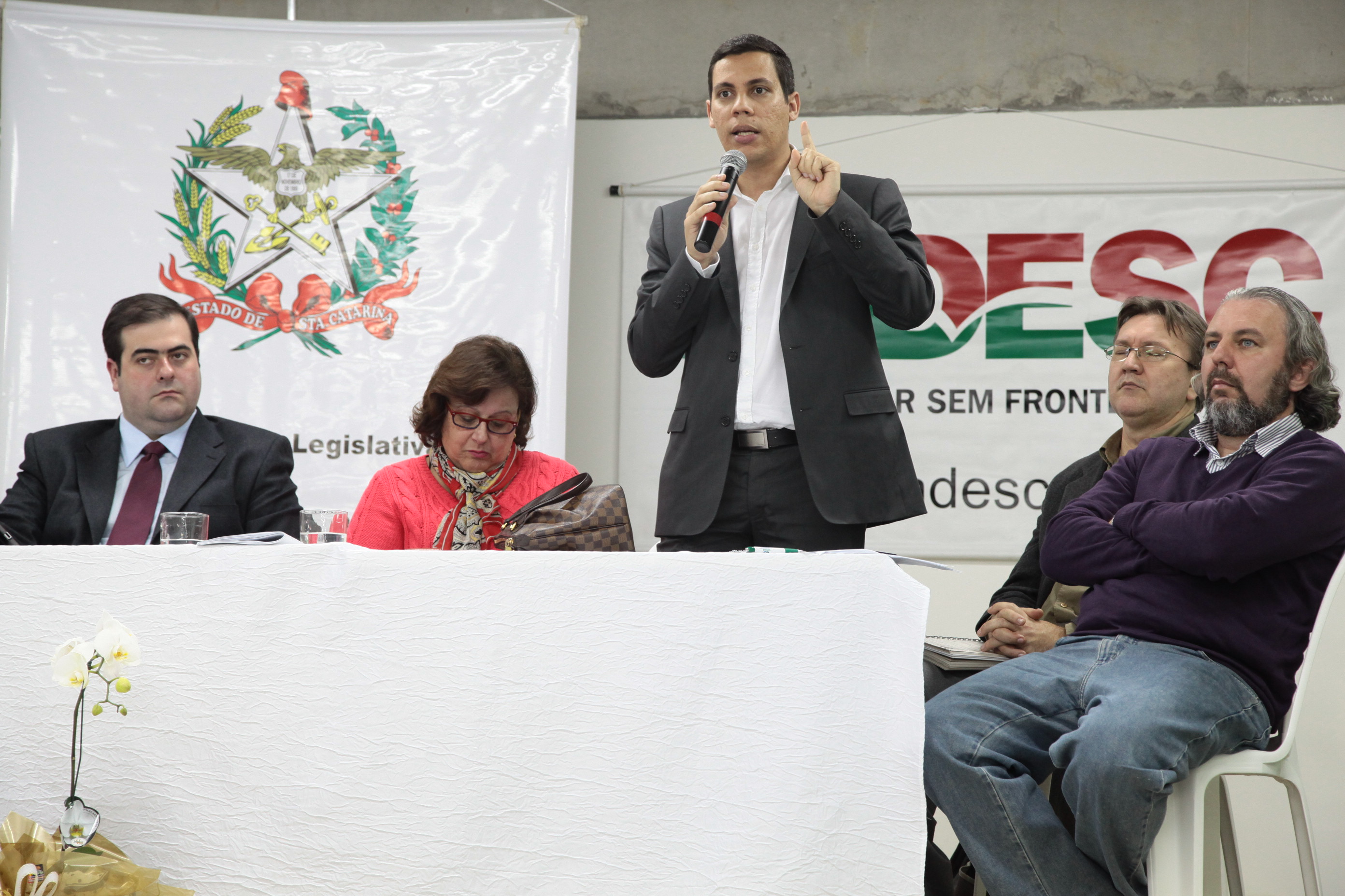 Audiência Pública da Comissão de Educação no município de Palhoça. Foto: Miriam Zomer