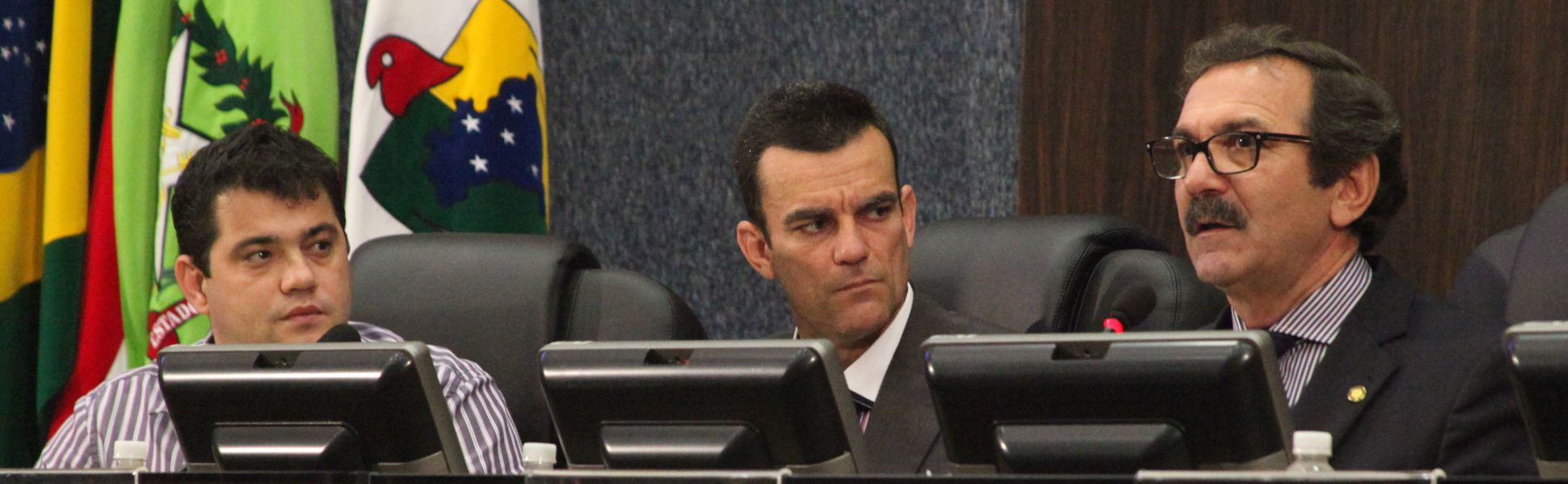Comissão de Defesa dos Direitos da Criança e do Adolescente promove em Itajaí audiência pública com o tema 