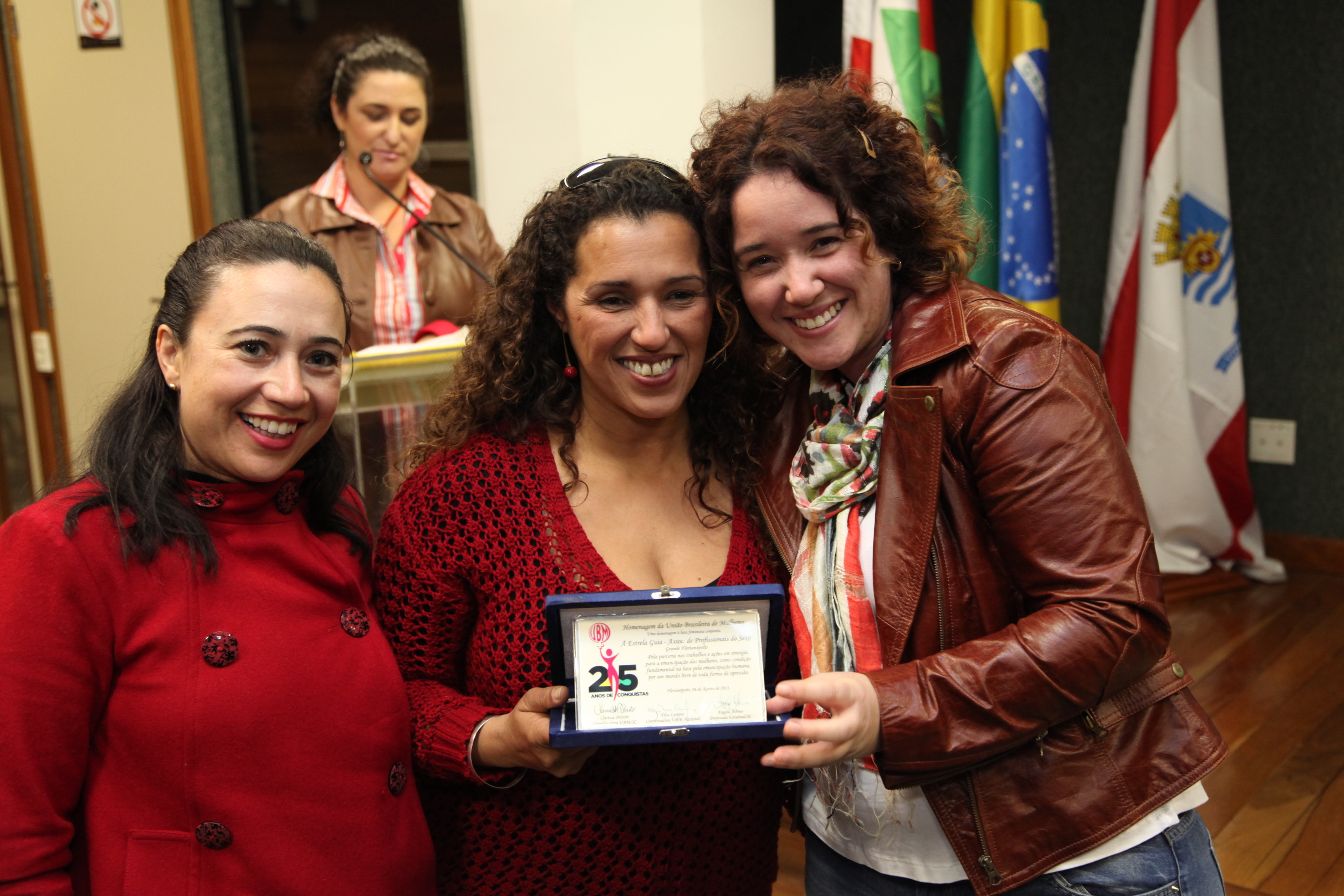 Homenagem aos 25 anos de Fundação da UBM - União Brasileira de Mulheres