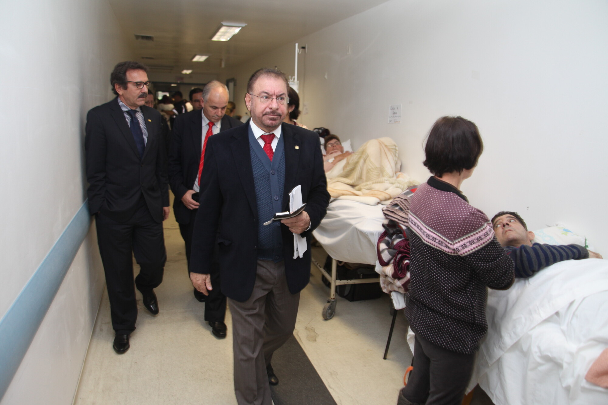 Comissão constata situação precária no atendimento do Hospital Regional de São José