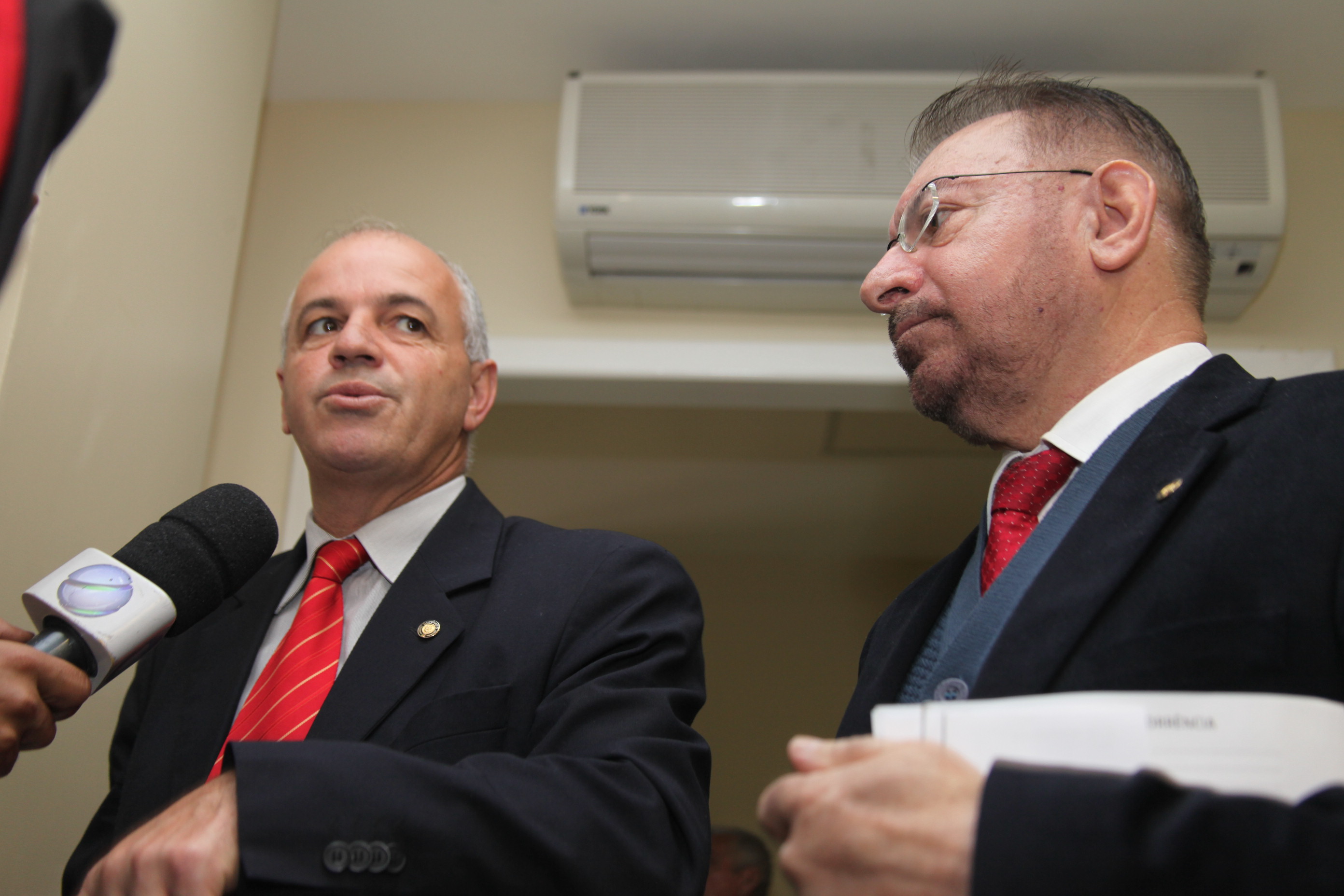 Deputados da Comissão de Saúde fazem vistoria no Hospital Regional. Foto: Fábio Queiroz