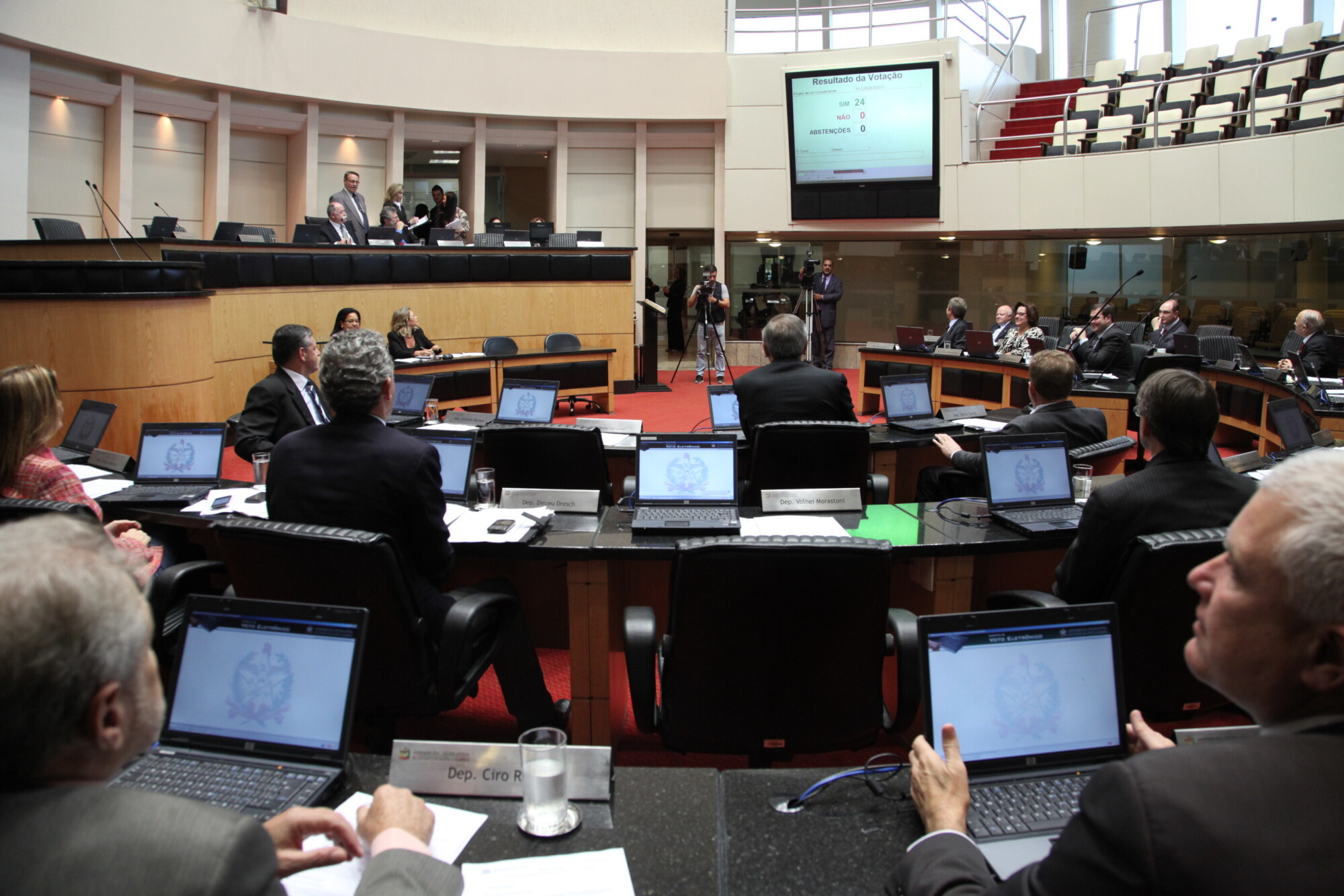 Proposta salarial para segurança pública gera discussão na Assembleia
