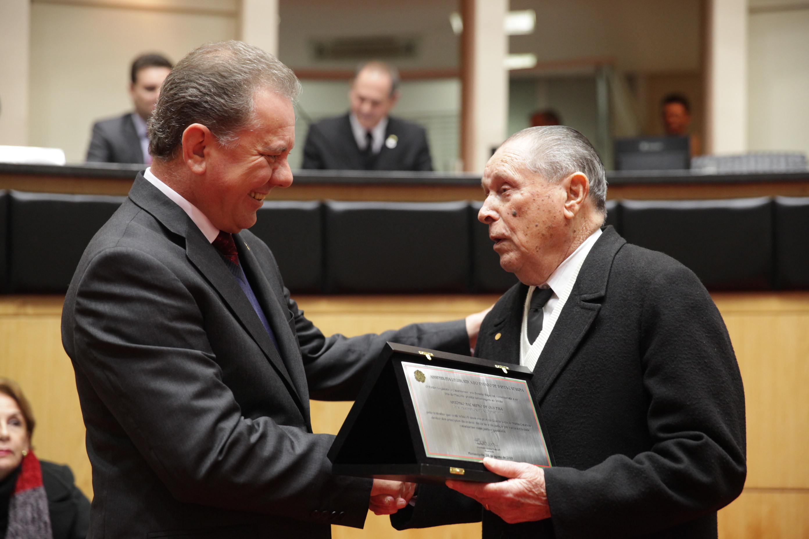 Sessão Solene em Homenagem ao Dia do Maçom
