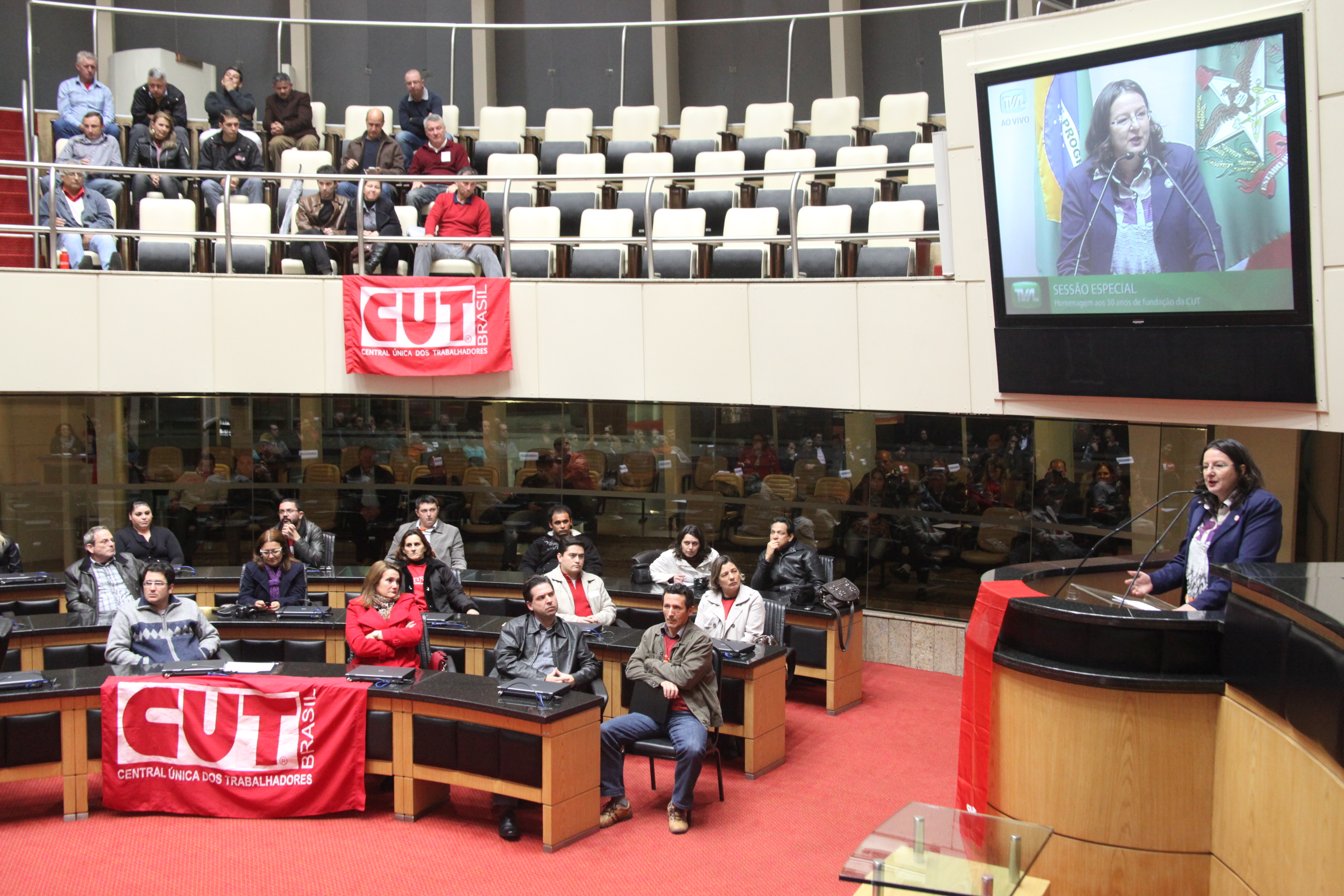 Homenagem aos 30 anos de fundação da CUT nacional. Foto: Fábio Queiroz