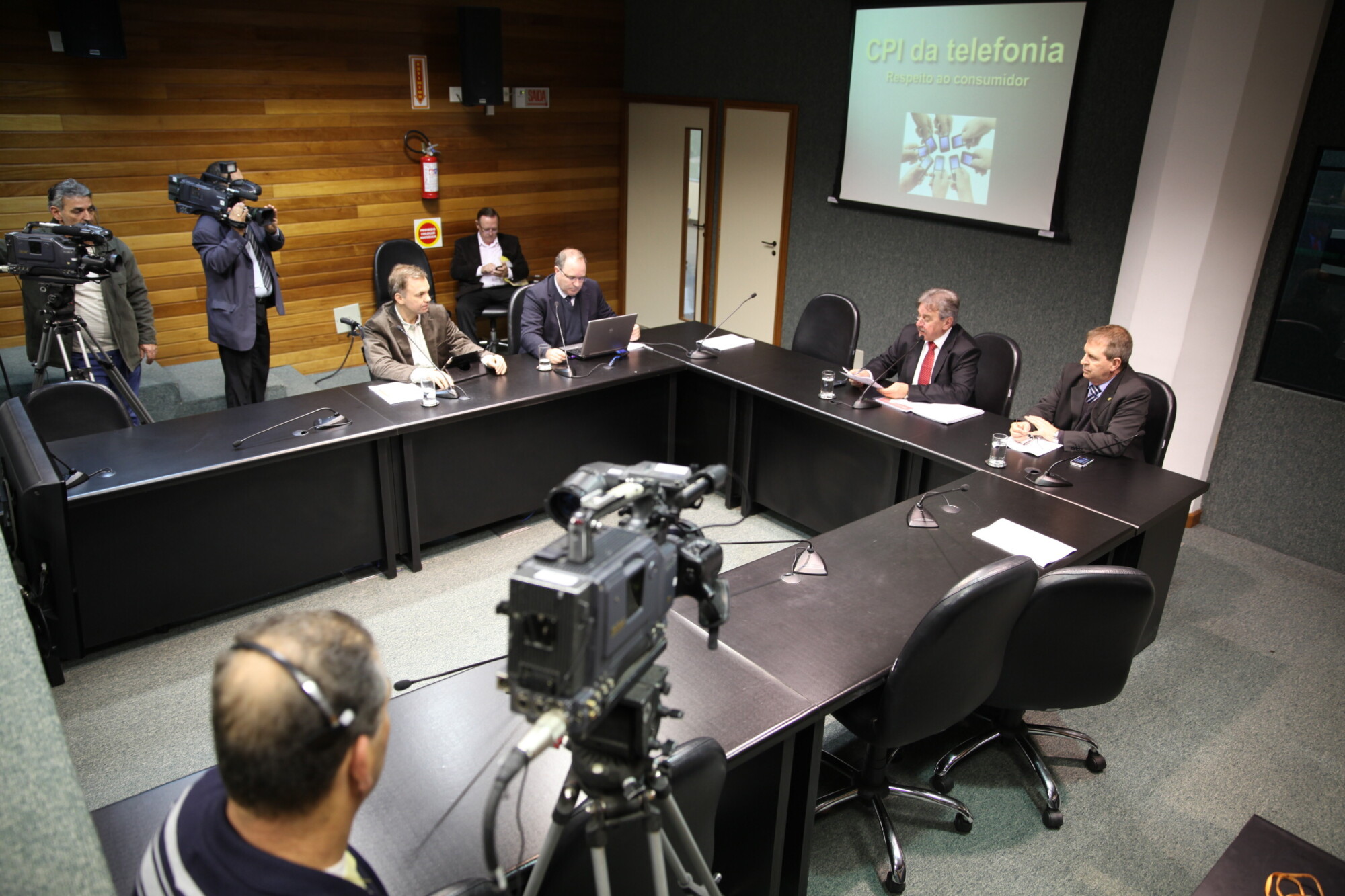 CPI da Telefonia Móvel ouve presidente da Fatma
