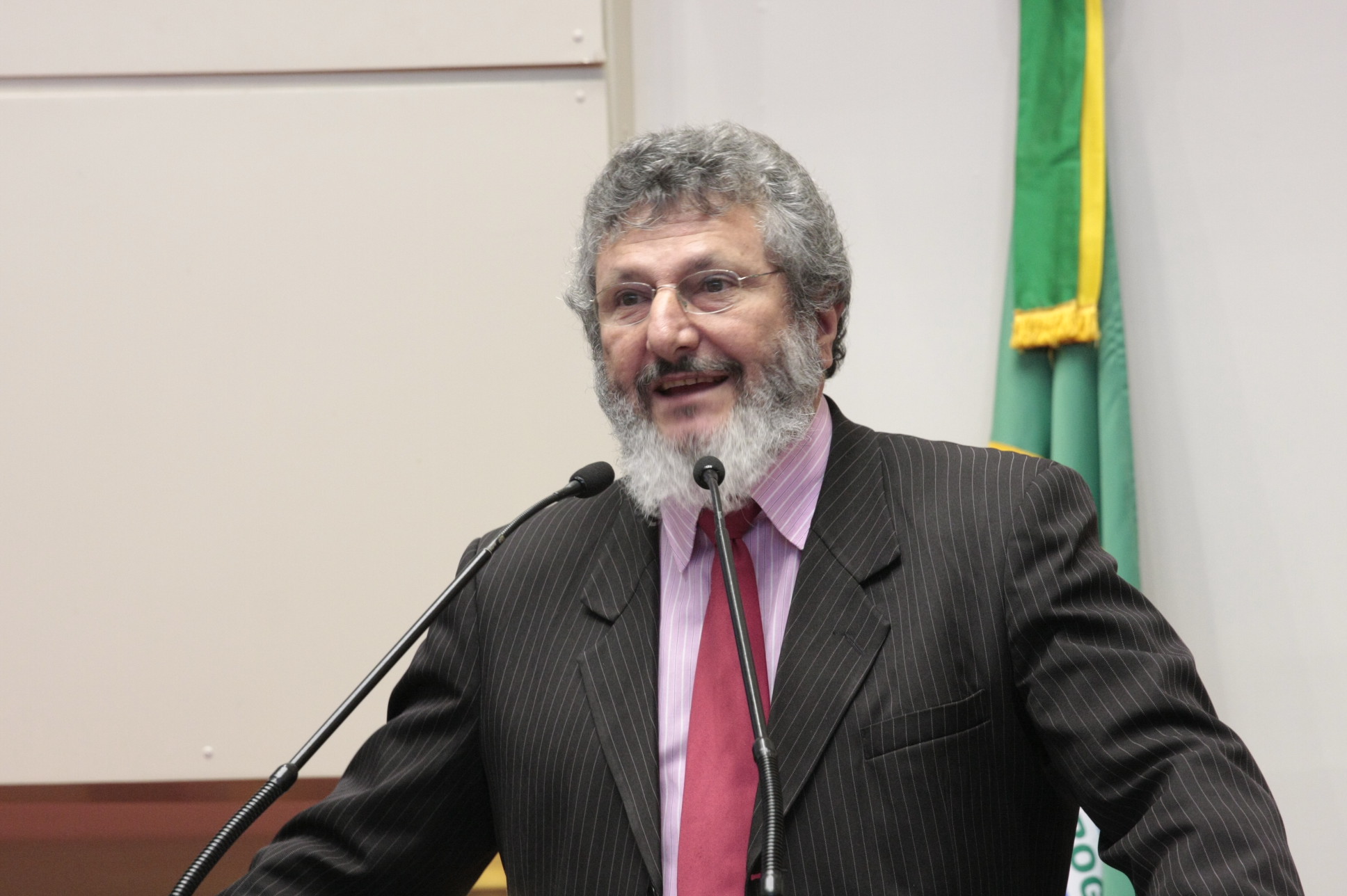 Dep. Padre Pedro Baldissera. Sessão Ordinária - Plenário Deputado Osni Régis. Foto: Eduardo Guedes de Oliveira.