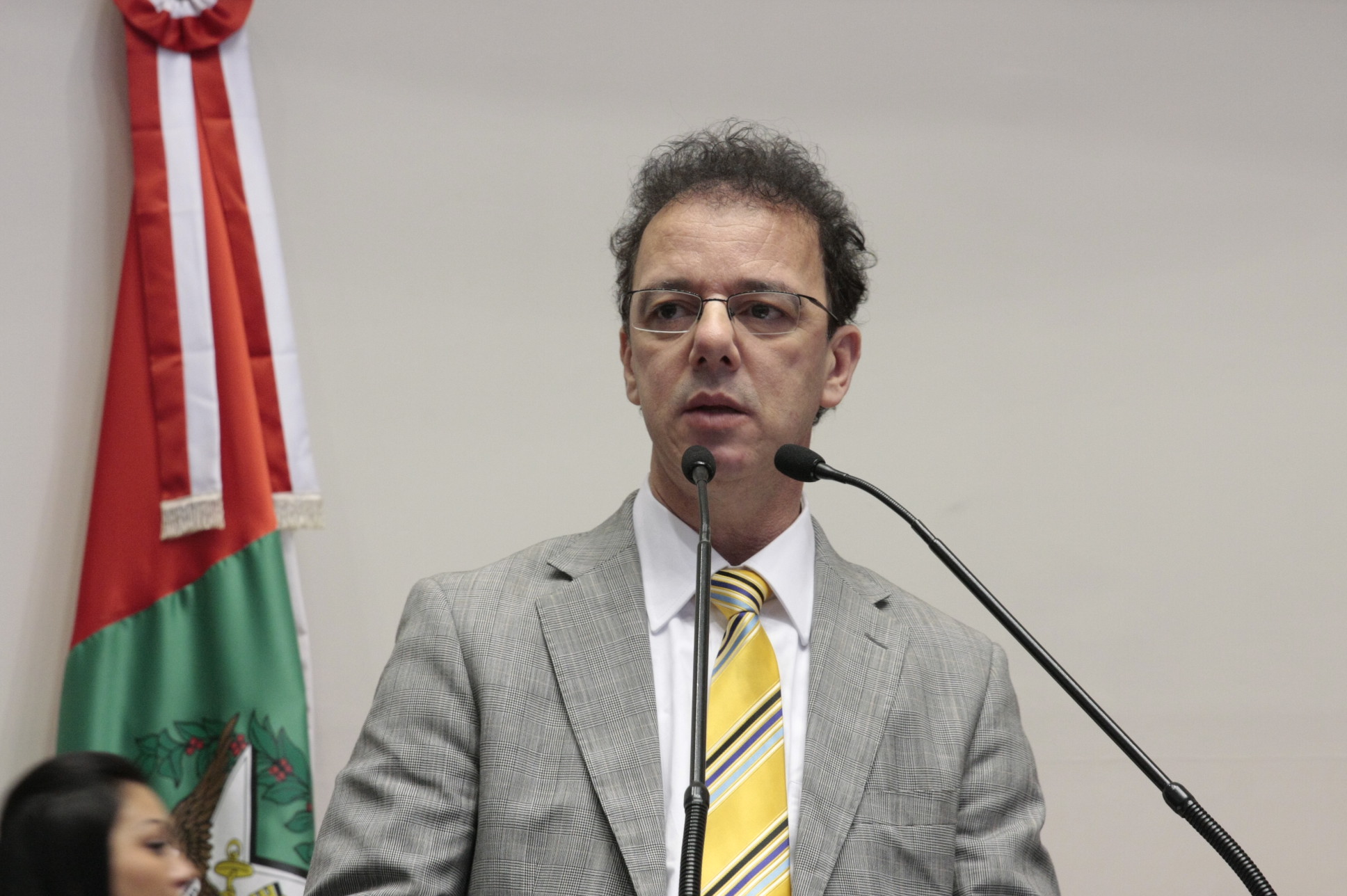 Dep. Ismael dos Santos. Sessão Ordinária - Plenário Deputado Osni Régis. Foto: Eduardo Guedes de Oliveira.