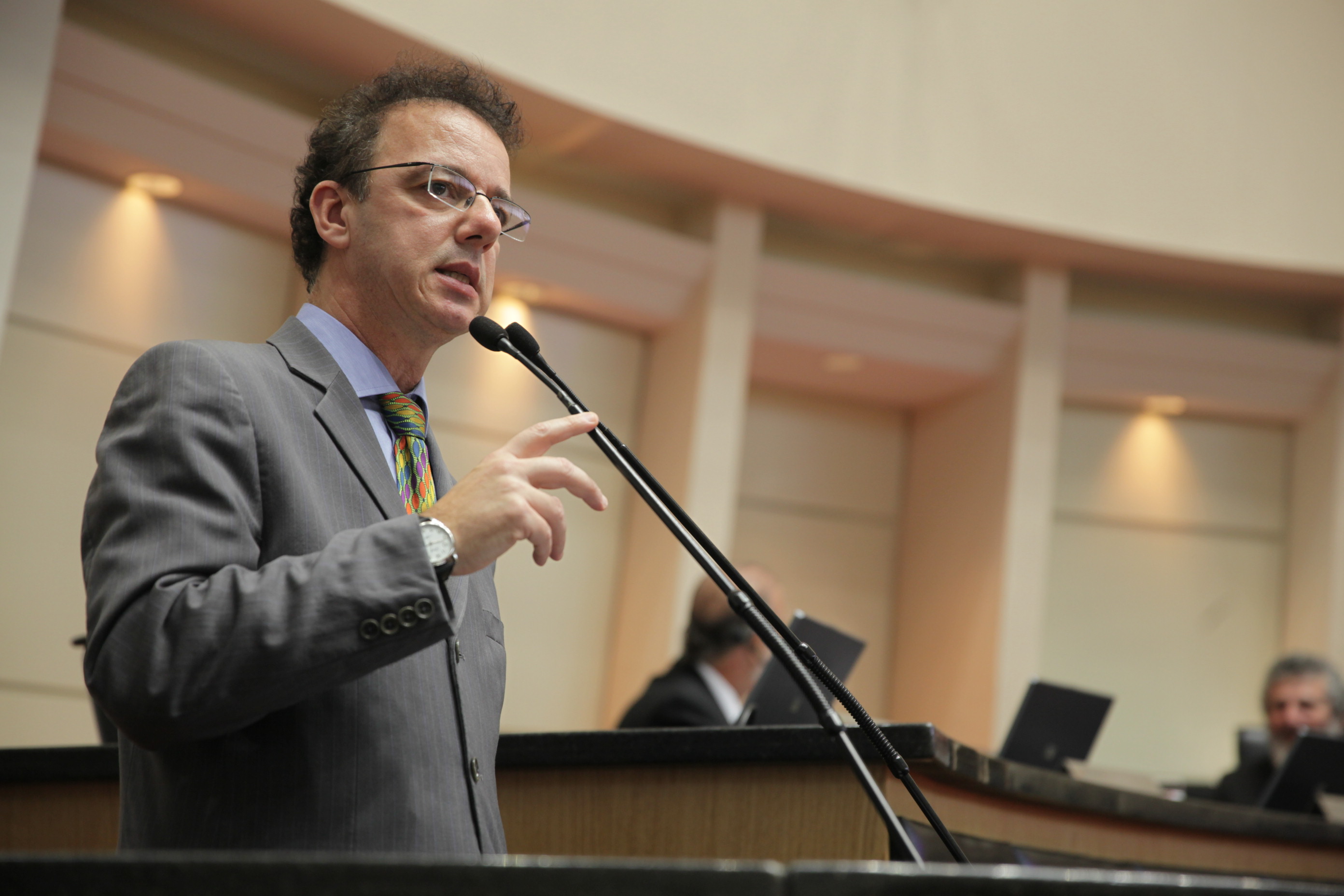 Sessão Ordinária - Plenário Osni Régis - Deputado Ismael dos Santos (PSD) - Foto: Lucas Gabriel Diniz
