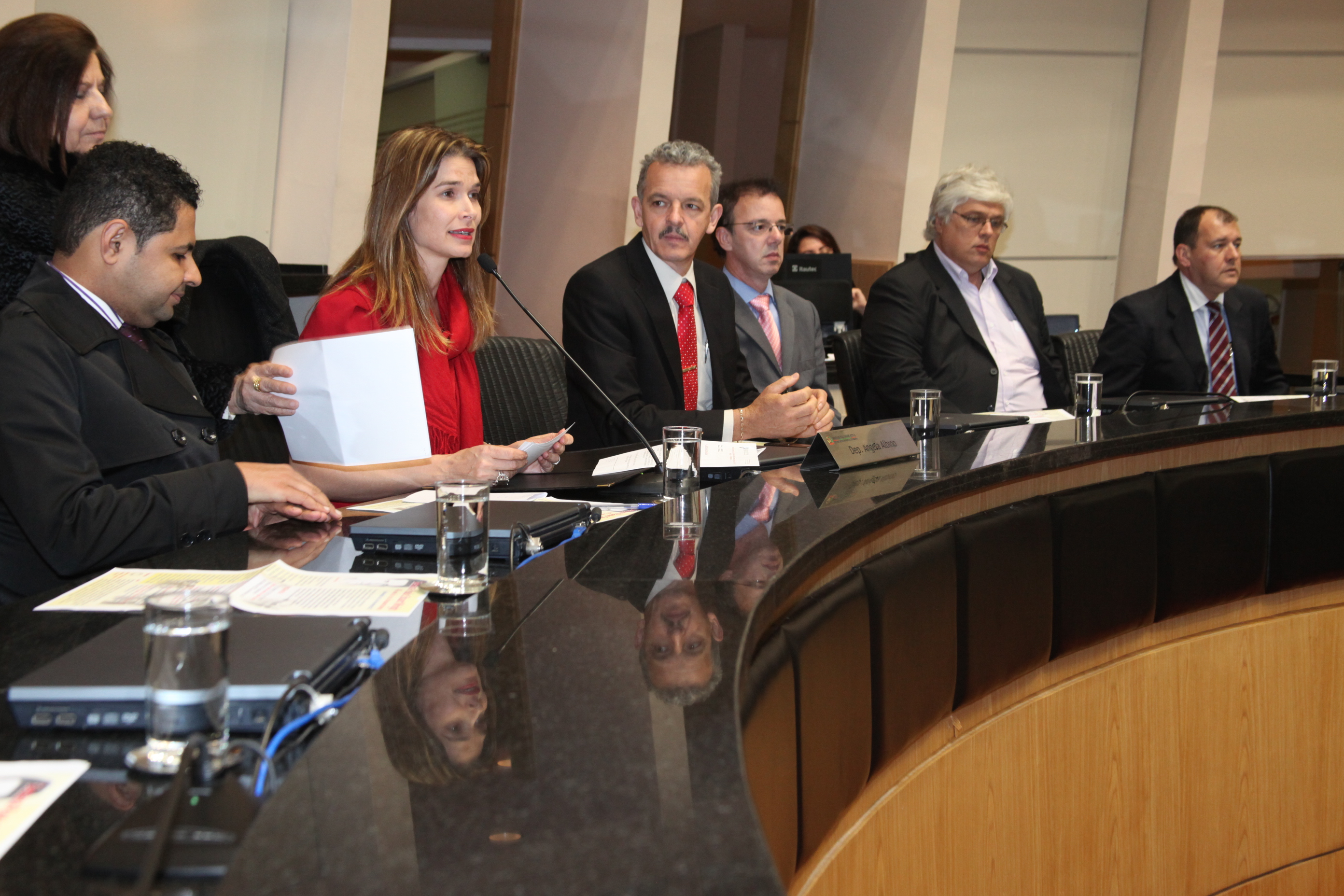 Sessão Especial em homenagem ao deputado assassinado pela ditadura militar brasileira Paulo Stuart Wright, cujo mandato foi cassado pela Assembleia Legislativa de SC. Foto: Fábio Queiroz