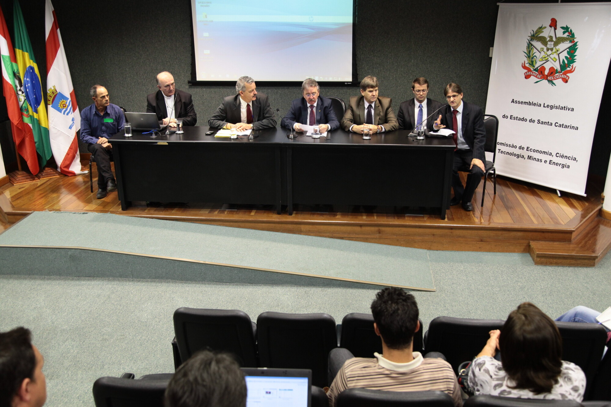 Audiência discute situação de famílias atingidas pelo lago da usina Garibaldi