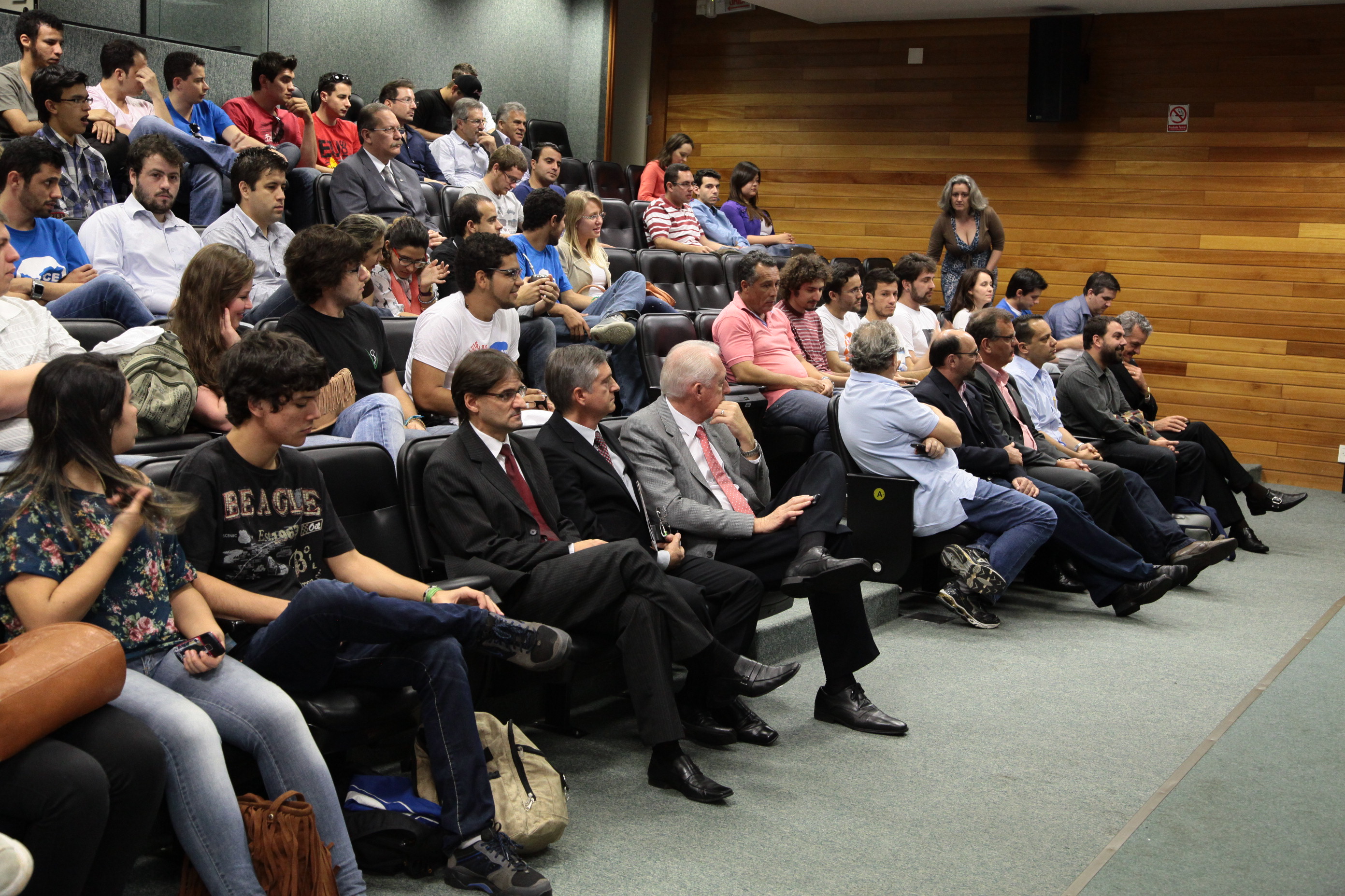 Nova Direção da União Catarinense de Estudantes - UCE/SC. Foto: Miriam Zomer/Agência AL